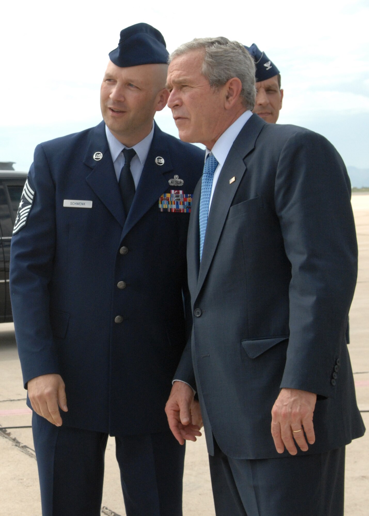 President Bush visits D-M, Tucson (U.S. Air Force photo by Senior Airman Alesia Goosic)