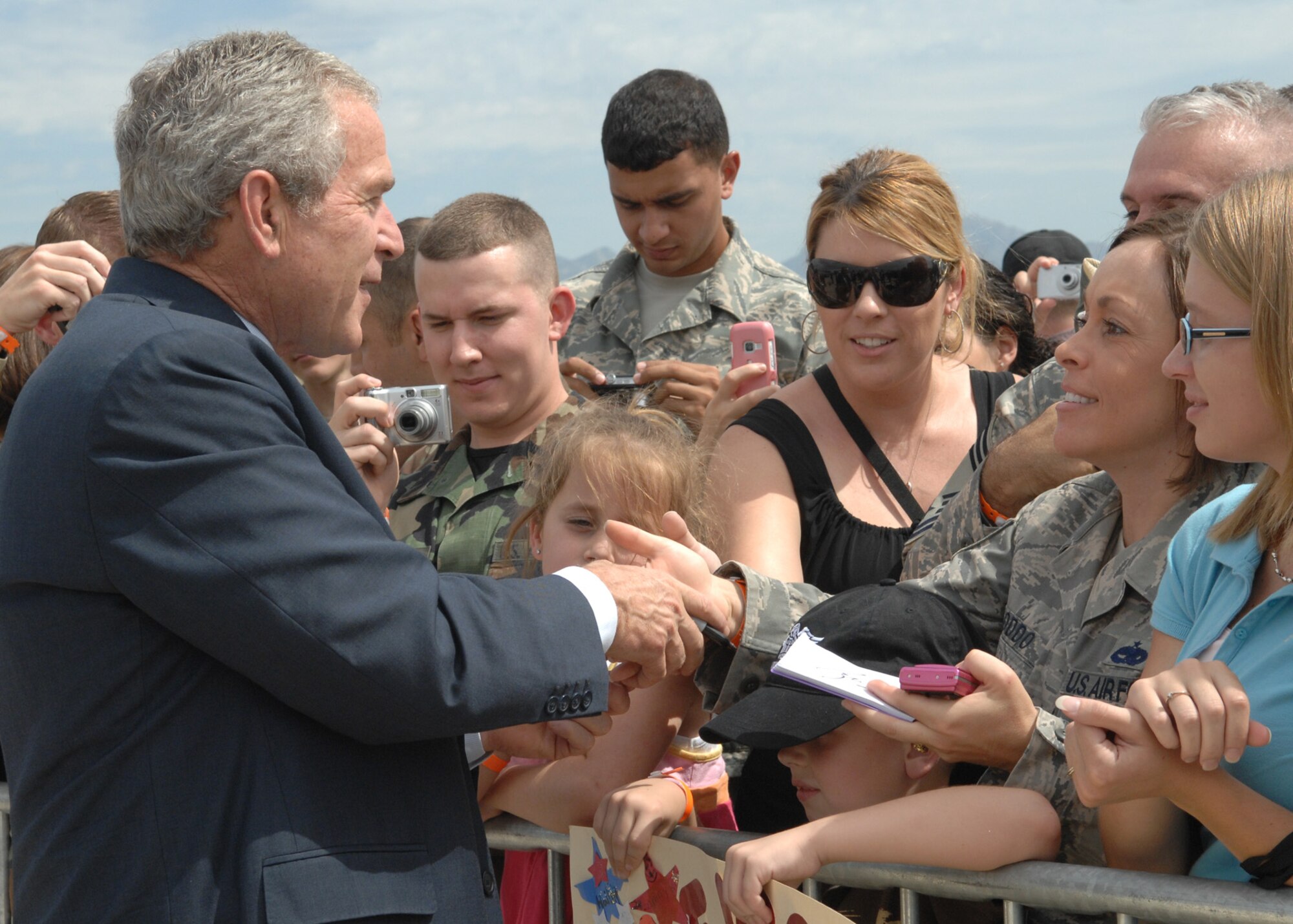 President Bush visits D-M, Tucson (U.S. Air Force photo by Senior Airman Alesia Goosic)