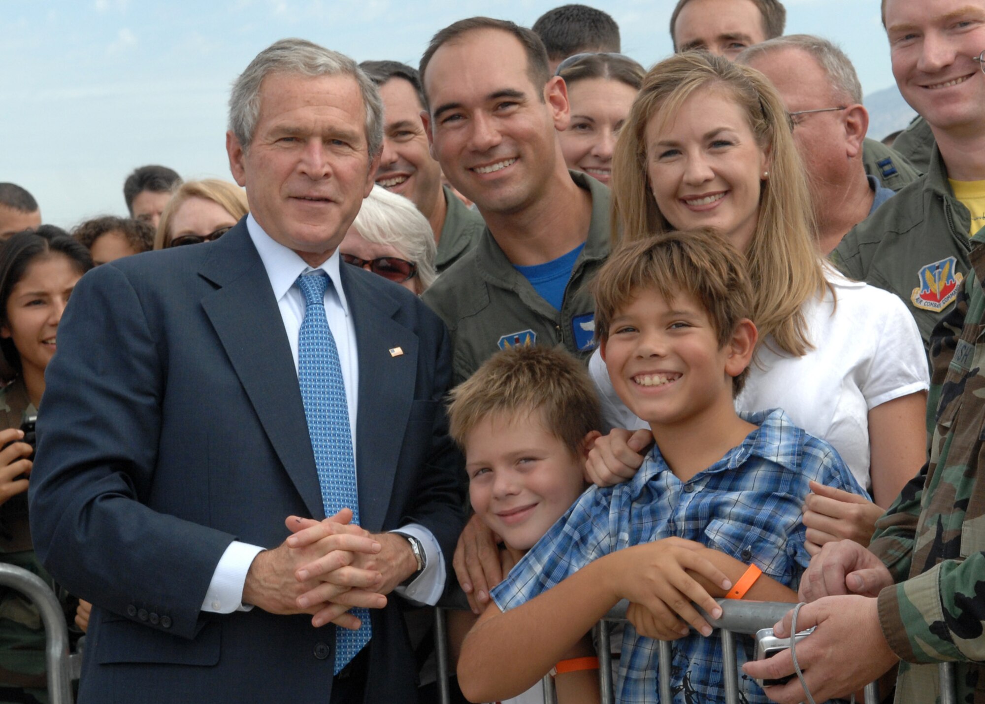 President Bush visits D-M, Tucson (U.S. Air Force photo by Senior Airman Alesia Goosic)