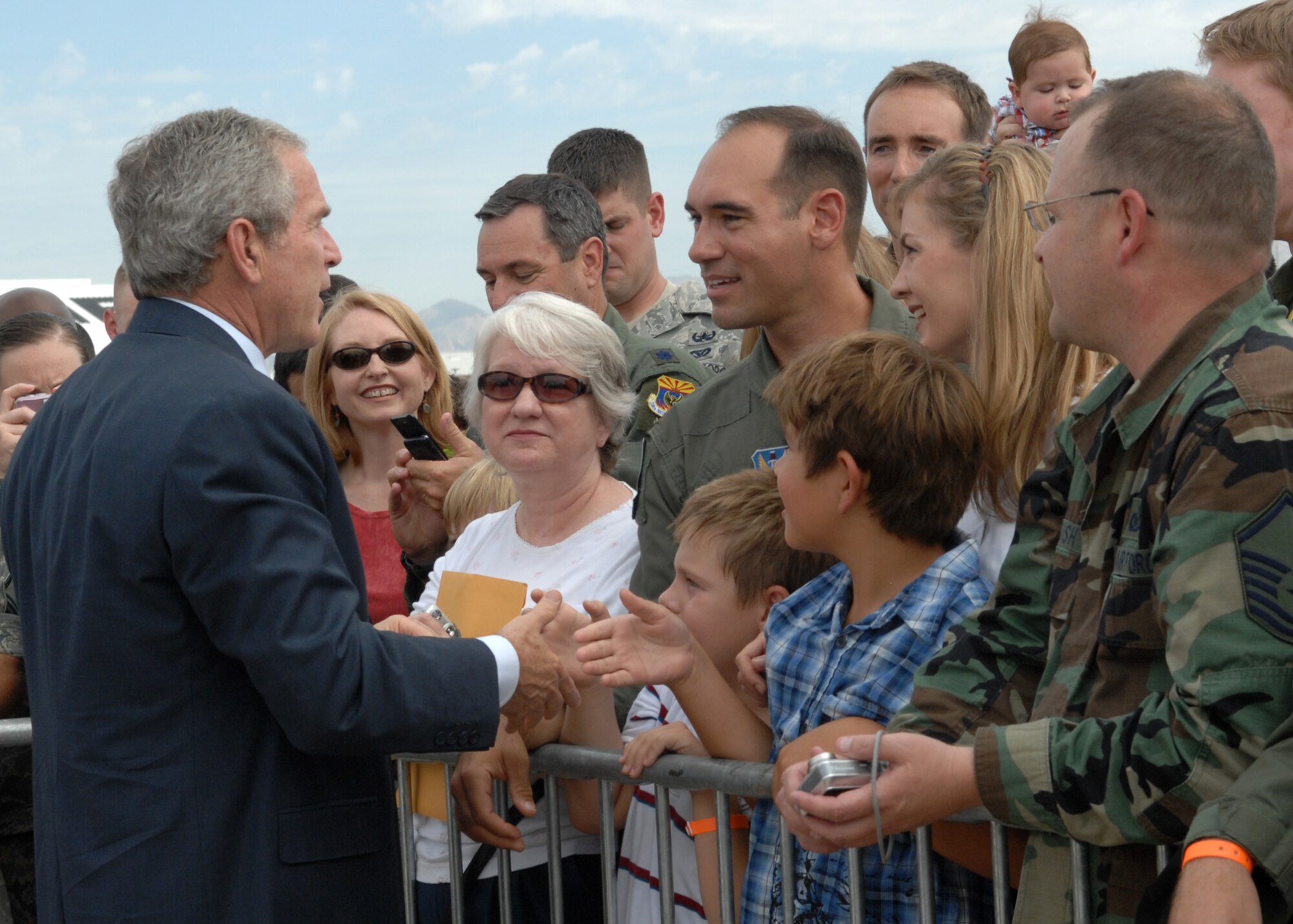 President Bush visits D-M, Tucson (U.S. Air Force photo by Senior Airman Alesia Goosic)