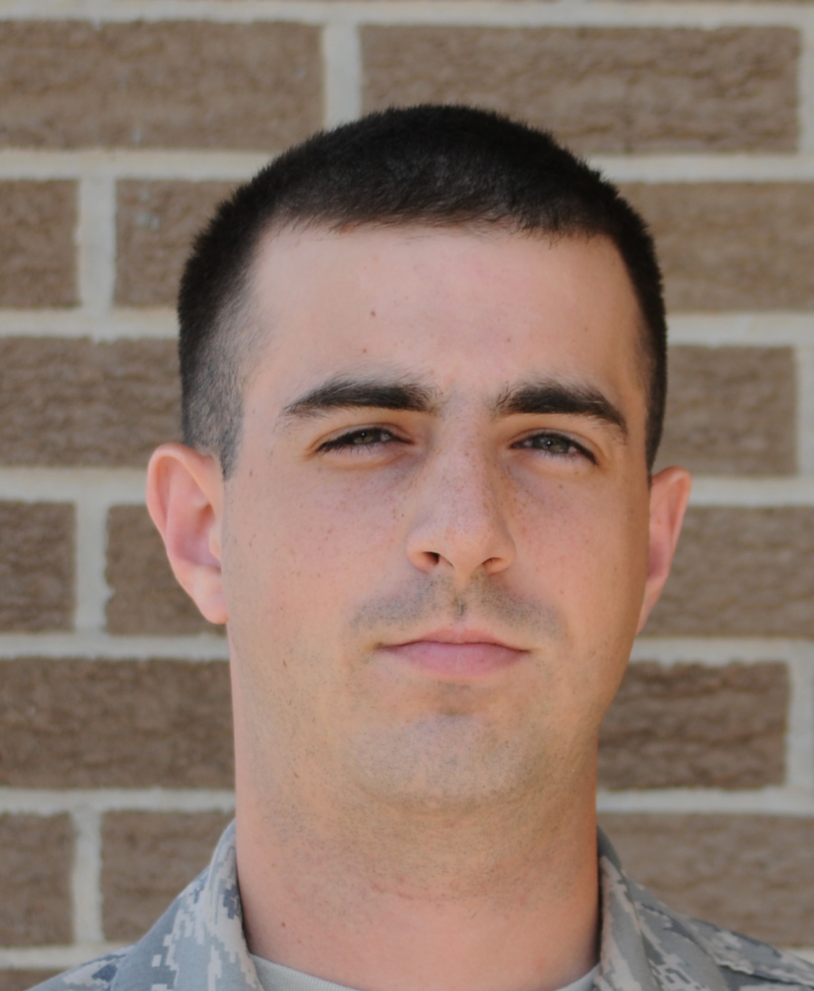 Andrew Menkes graduated July 17 from the electronic principles course in the 332nd Training Squadron with perfect scores on all block tests.  Airman Menkes, from Virginia Beach, Va., report to Sheppard Air Force Base, Texas, for further training in the communication/navigation/mission systems apprentice course. 