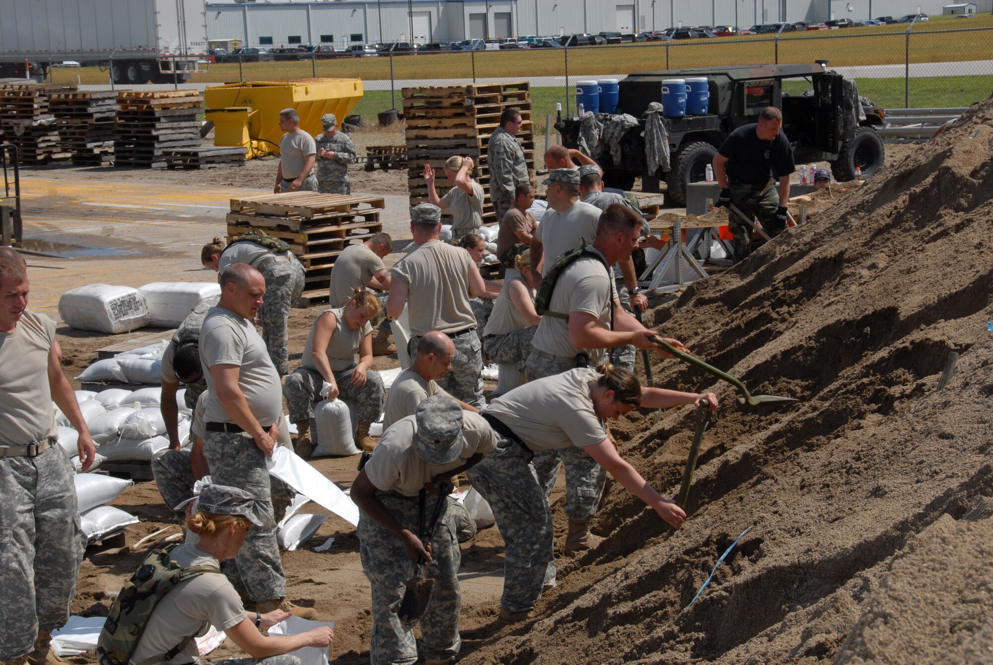 Indiana National Guardsmen filling sandbags in support of Operation Noah's Ark at Vincennes Indiana Department of Transportation on Tuesday; 10; June 2008. (U.S. Air Force photo by Senior Master Sgt. John S. Chapman) 