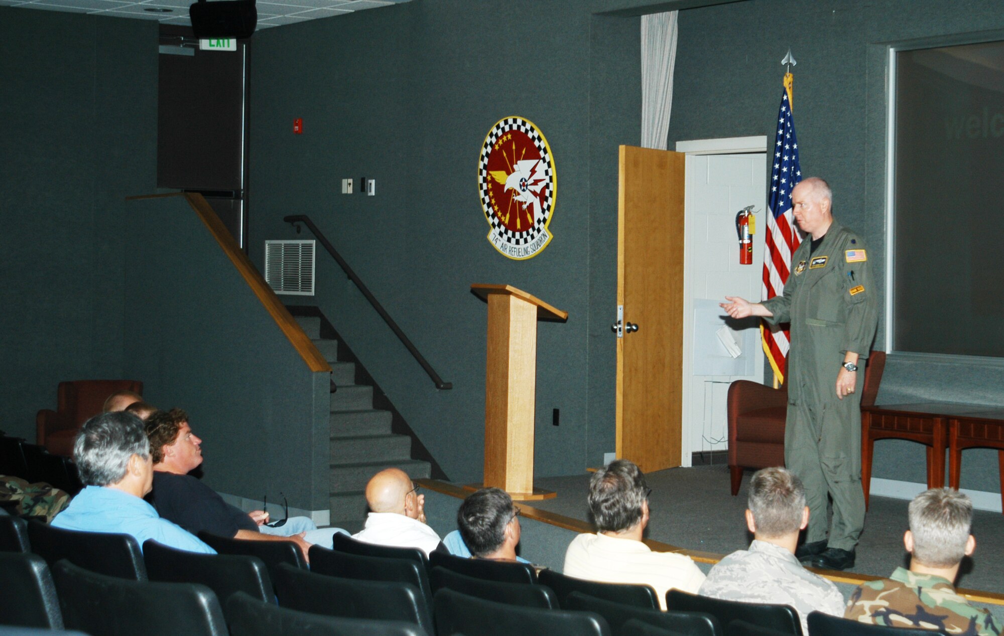 GRISSOM AIR RESERVE BASE, Ind., -- Lt. Col. Thom Pemberton, a KC-135R Stratotanker pilot with the 434th Air Refueling Wing, provides a pre-departure briefing to members of the Purdue University-Air Force Academy research team.  The 434th ARW provided airlift for the team's trip to Thule Air Base, Greenland.  (U.S. Air Force photo/Lt. Col. Gary Lockard)                                