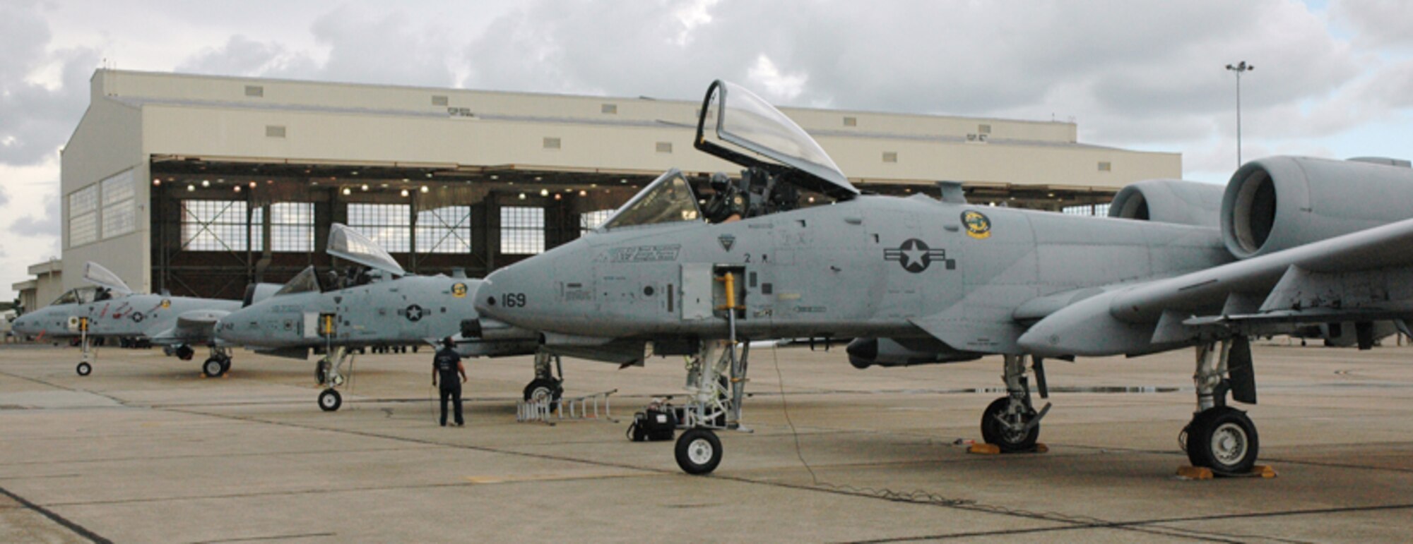 Pilots prepare their A-10's before take-off for the Bold Quest Plus demonstration. A-10s, F-15s and F-16s and 132 personnel from the 422nd Test and Evaluation Squadron from Nellis Air Force Base, Nev., were brought in by the 53rd Wing to help the international Bold Quest players demonstrate and evaluate new equipment. (US Air Force photo/ Airman 1st Class Anthony Jennings)