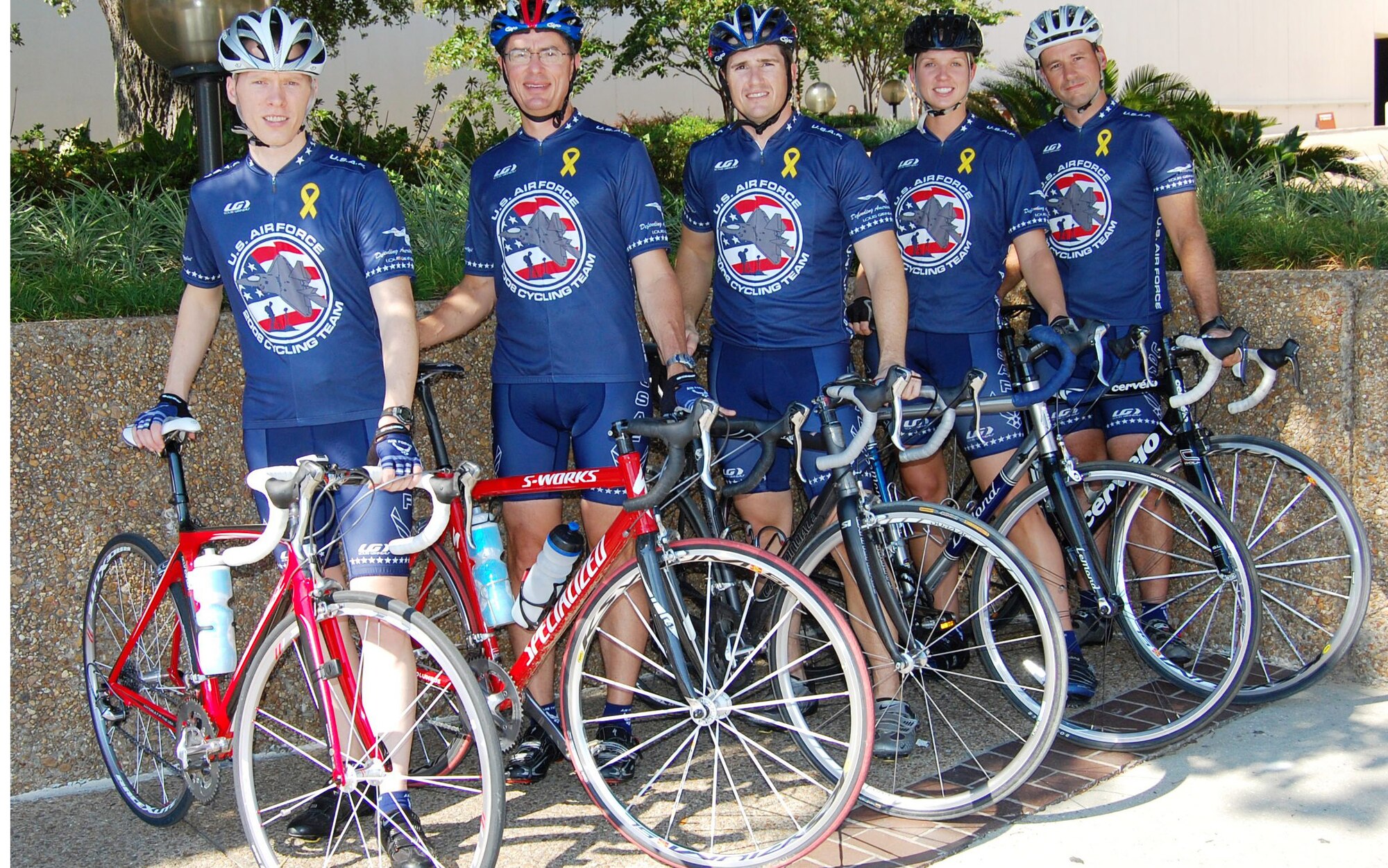 From left, Vacarelli, O’Donnell, Greeson, Henigin and Hunt represented Keesler on the 2008 Air Force Cycling Team.  (U.S. Air Force photo by Steve Pivnick)