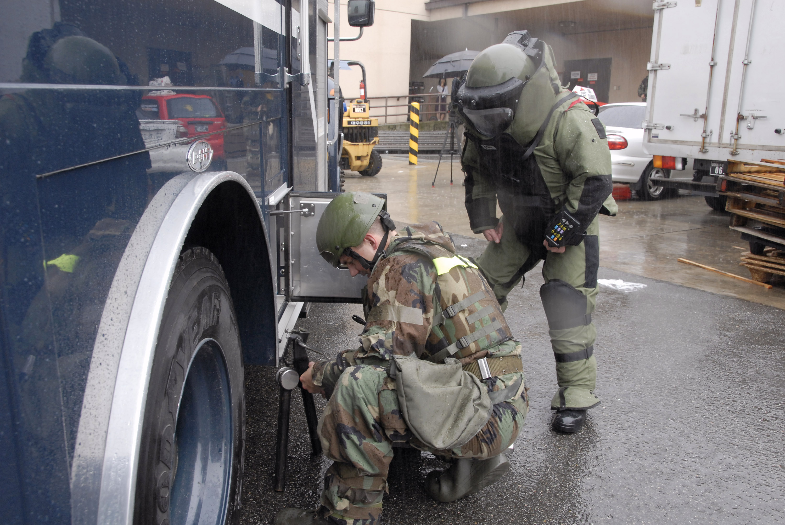 Handle With Care U S Air Force Article Display