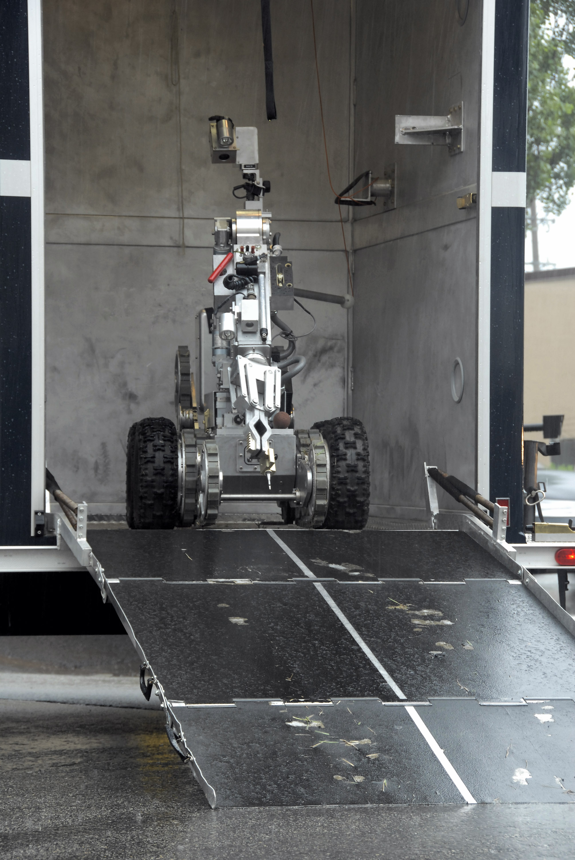 Handle With Care U S Air Force Article Display