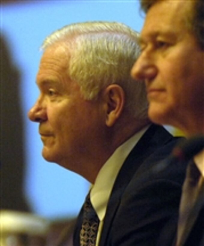 Secretary of Defense Robert M. Gates (left) and Director-General and Chief Executive of the International Institute for Strategic Studies John Chipman listen to a question during the 7th annual Asia Security Summit, Shangri-La Dialogues, in Singapore on May 31, 2008.  