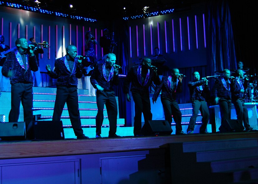Members from Tops in Blue perform a dance number at the Tays Special Events Center on the University of New Mexico-Alamogordo campus, June 2. Tops in Blue performs for more than 250,000 military personnel and their families worldwide every year. (U.S. Air Force photo/Airman 1st Class Michael Means)