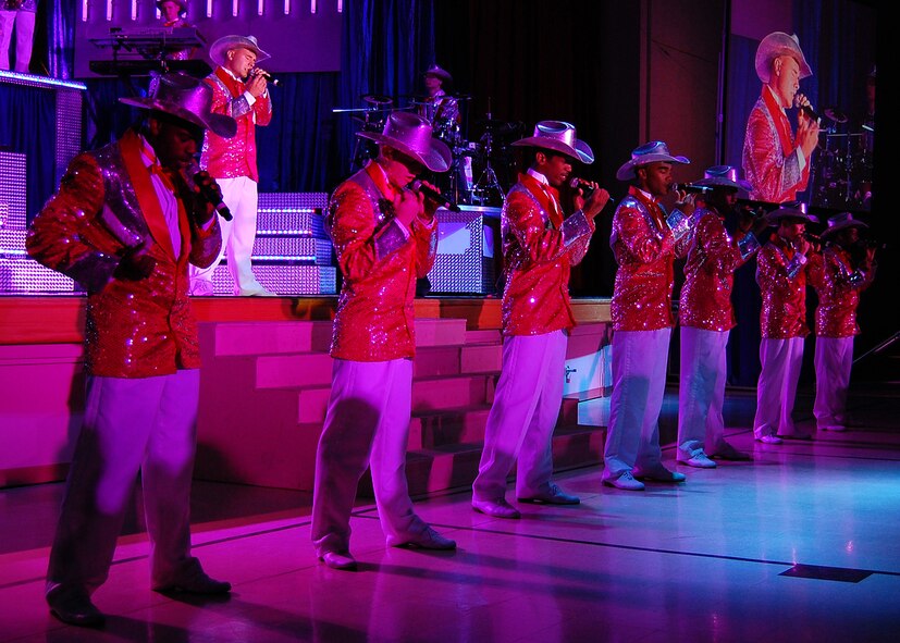 Members from Tops in Blue perform a dance number at the Tays Special Events Center on the University of New Mexico-Alamogordo campus, June 2. Tops in Blue showcases music, dance and comedy -- all performed by active-duty Airmen who perform non-stop live entertainment. (U.S. Air Force photo/Airman 1st Class Michael Means)