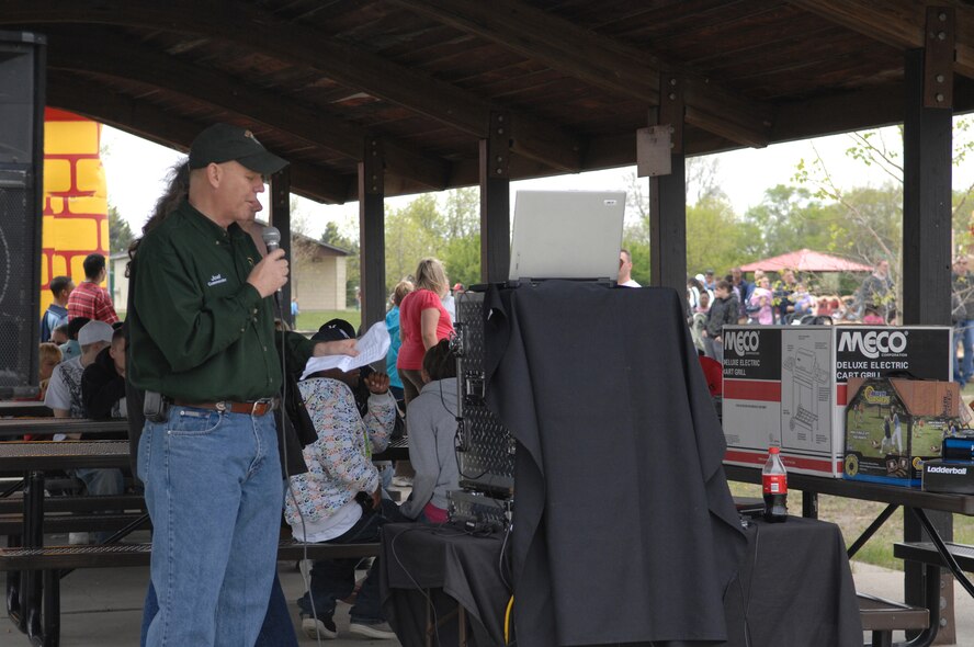 MINOT AIR FORCE BASE, N.D. — Colonel Joel Westa, 5 Bomb Wing commander, thanks everyone for coming and for all of the help that was provided during the base picnic here May 29. Warbirds and Rough Riders alike came together to celebrate the beginning of summer with the base-wide picnic that included a dunk tank, door prizes, a barbecue, a disc jockey and a bounce house for the kids. (U.S. Air Force photo by Senior Airman Cassandra Jones)