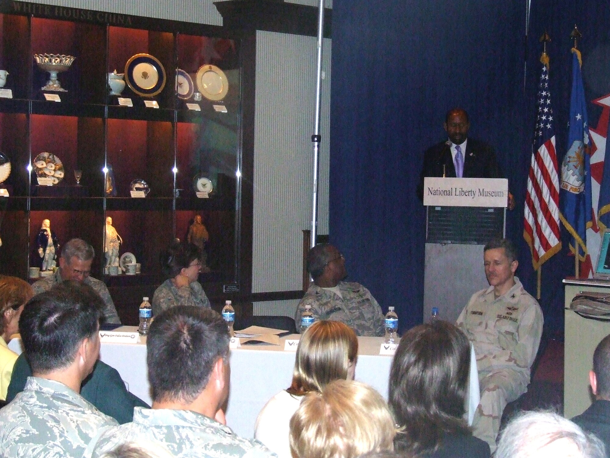 Philadelphia Mayor Michael Nutter speaks to Airmen and Philadelphia citizens alike during an event for Air Force Week in Philadelphia May 29, 2008, at the National Liberty Museum.  Along with Mayor Nutter, there were also several guest speakers participating in the event including the vice commander of Air Mobility Command, Lt. Gen. Chris Kelly.  (U.S. Air Force Photo/Tech. Sgt. Scott T. Sturkol)