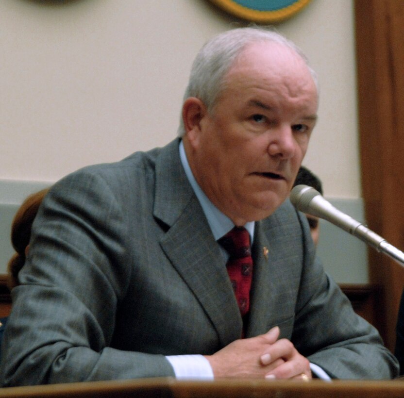 Secretary of the Air Force Michael W. Wynne made a statement June 5 announcing his plan to tender his resignation to Secretary of Defense Robert M. Gates.  (U. S. Air Force photo/Tech. Sgt. Cohen A. Young) 
