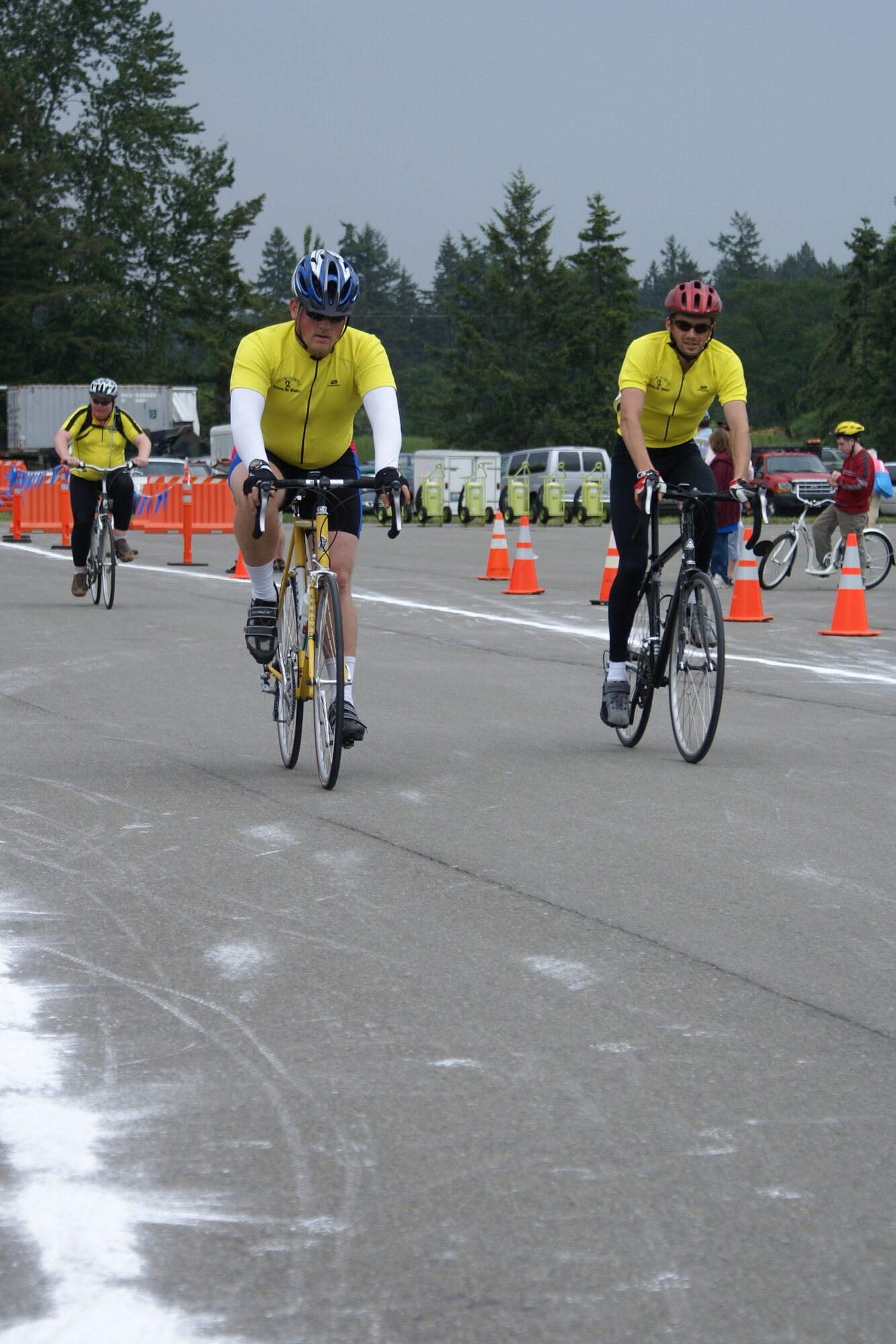 Athletes compete during Saturday’s cycling events. (U.S. Air Force photo/Staff Sgt. Eric Burks)