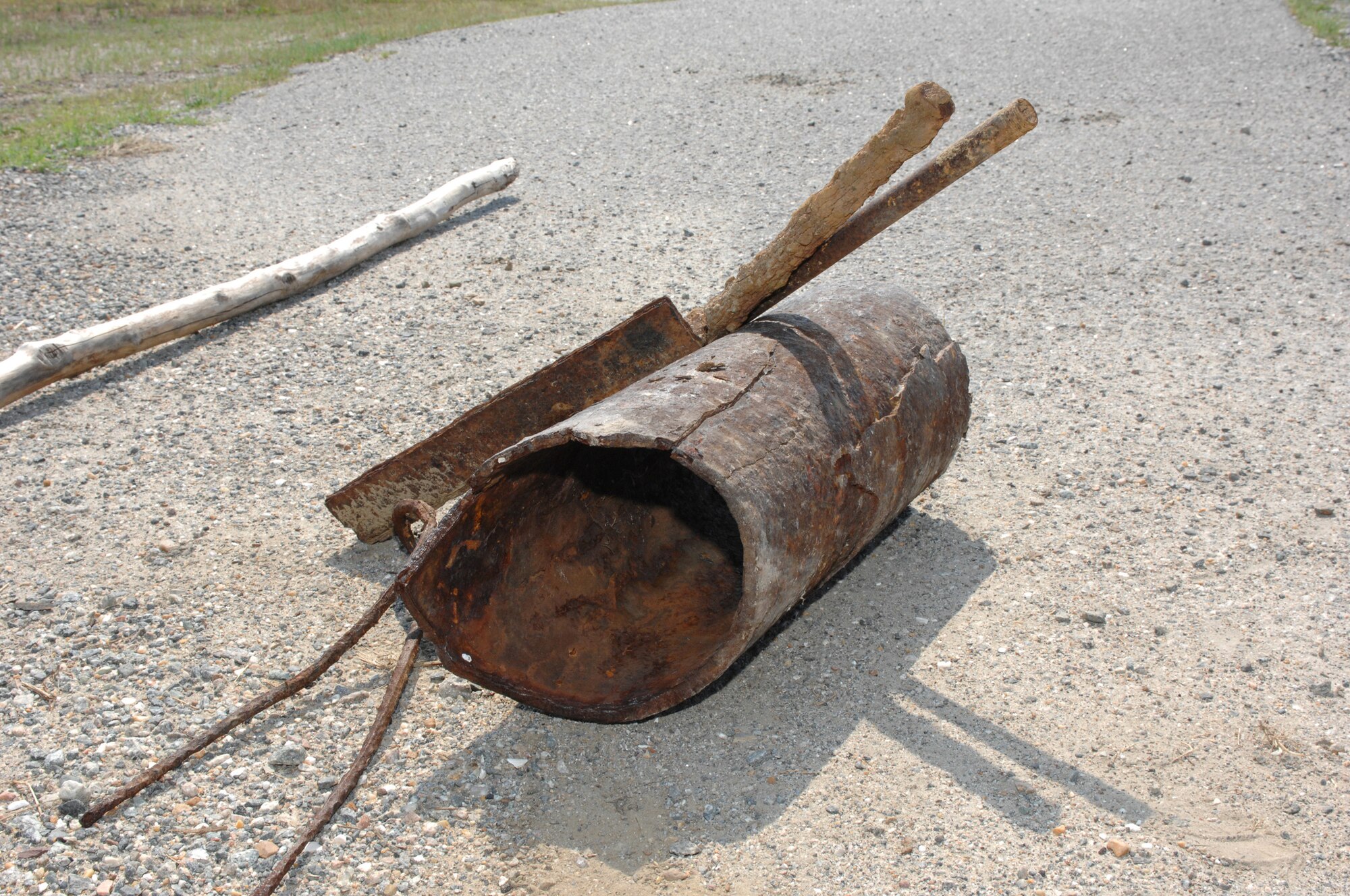 LANGLEY AIR FORCE BASE, Va. -- Rusted pipes and metal were among the trash collected during Langley’s 20th annual Clean the Bay Day June 7. More than 180 volunteers collected 1.25 tons of trash. (U.S. Air Force photo/ Tech. Sgt. April Wickes) 