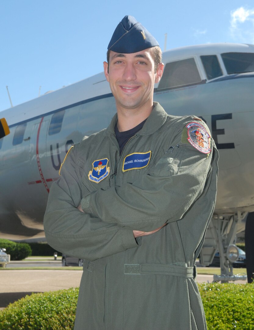 562nd lieutenant helps save children from drowning at local pool ...