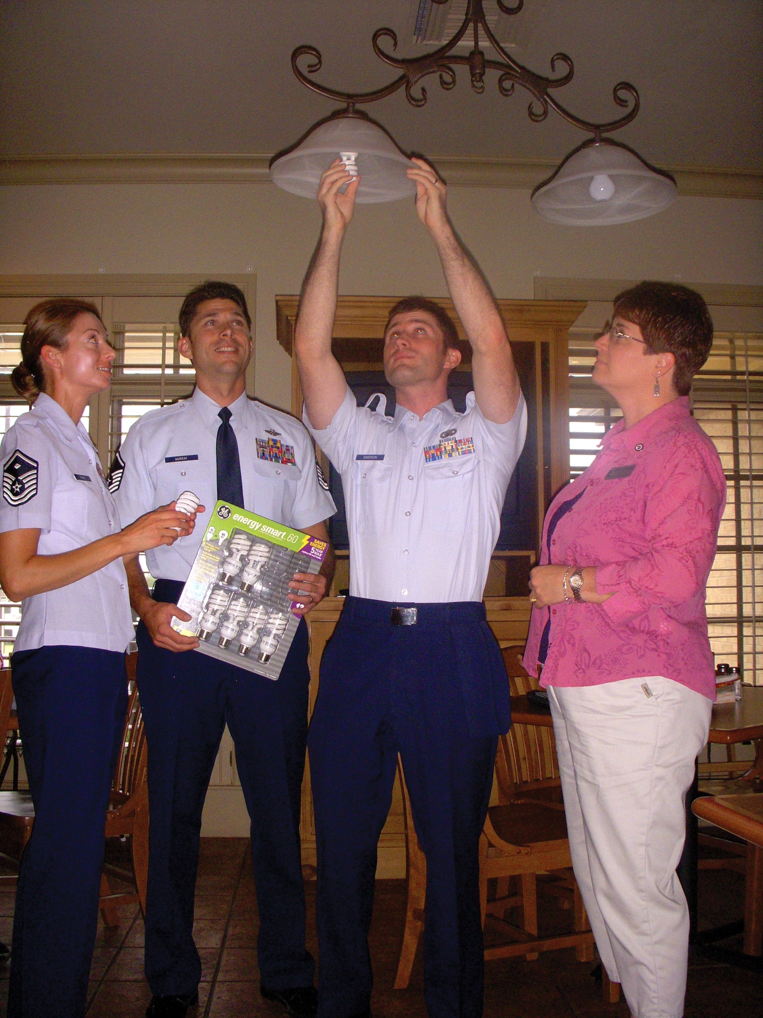Fisher House joins effort to conserve energy > 33rd Fighter Wing