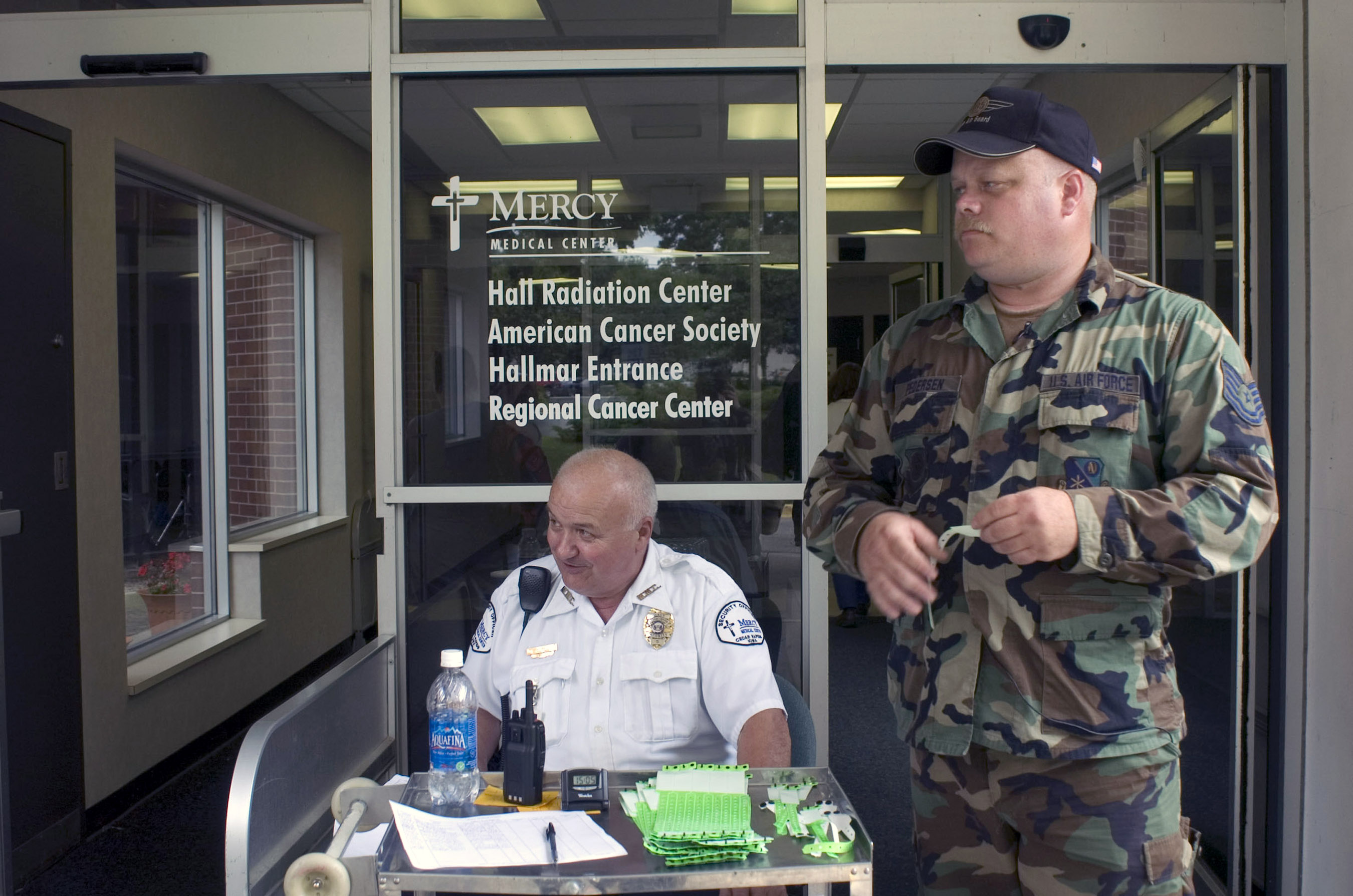 Air National Guard shores up as flood recedes > Air Force > Article Display