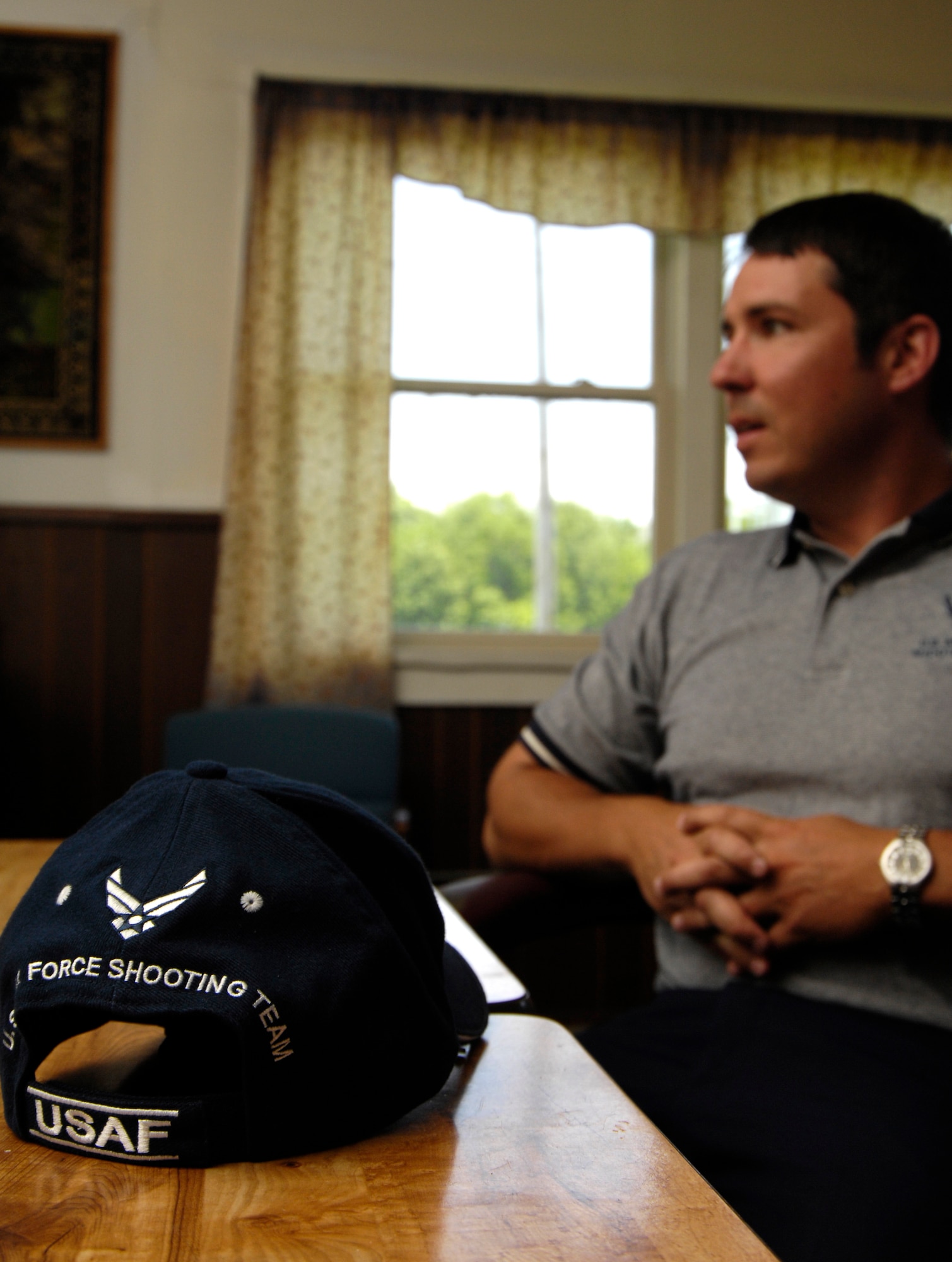 SCOTT AIR FORCE BASE, Ill. -- Sergeant Hadley answers questions during an interview before a shooting demonstration.
(U.S. Air Force photo/Senior Airman Mildred Guevara)