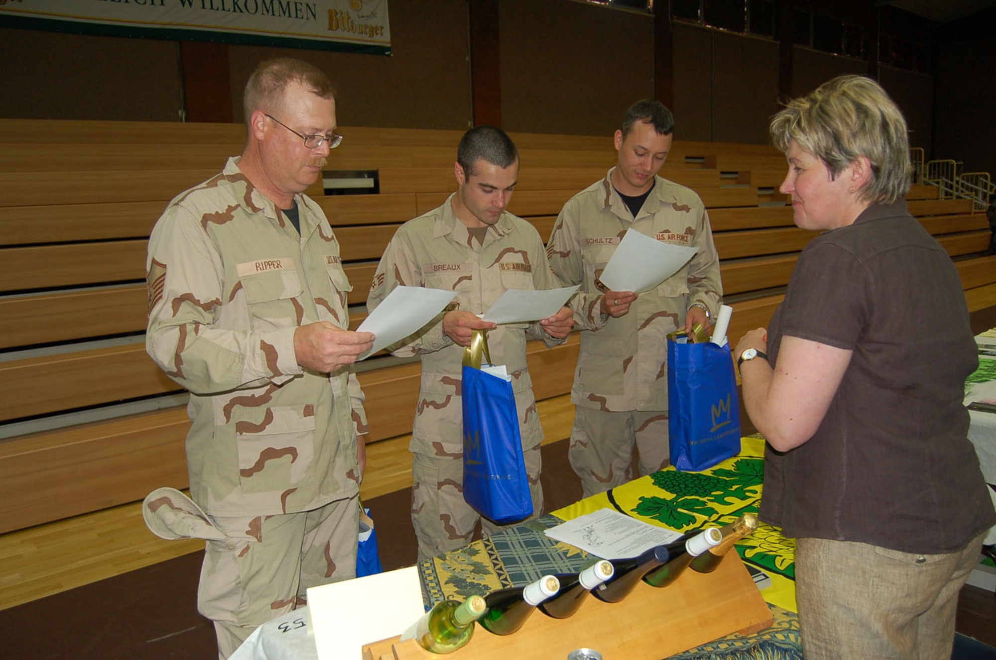 SPANGDAHLEM AIR BASE, Germany – Airmen from the 52nd Communications Squadron attended the Explore the Eifel Information Fair 2007.  The fair provided 52nd Fighter Wing Airmen and their families a chance to meet more than 50 community representatives provided information about the Eifel area. 
(Courtesy Photo)