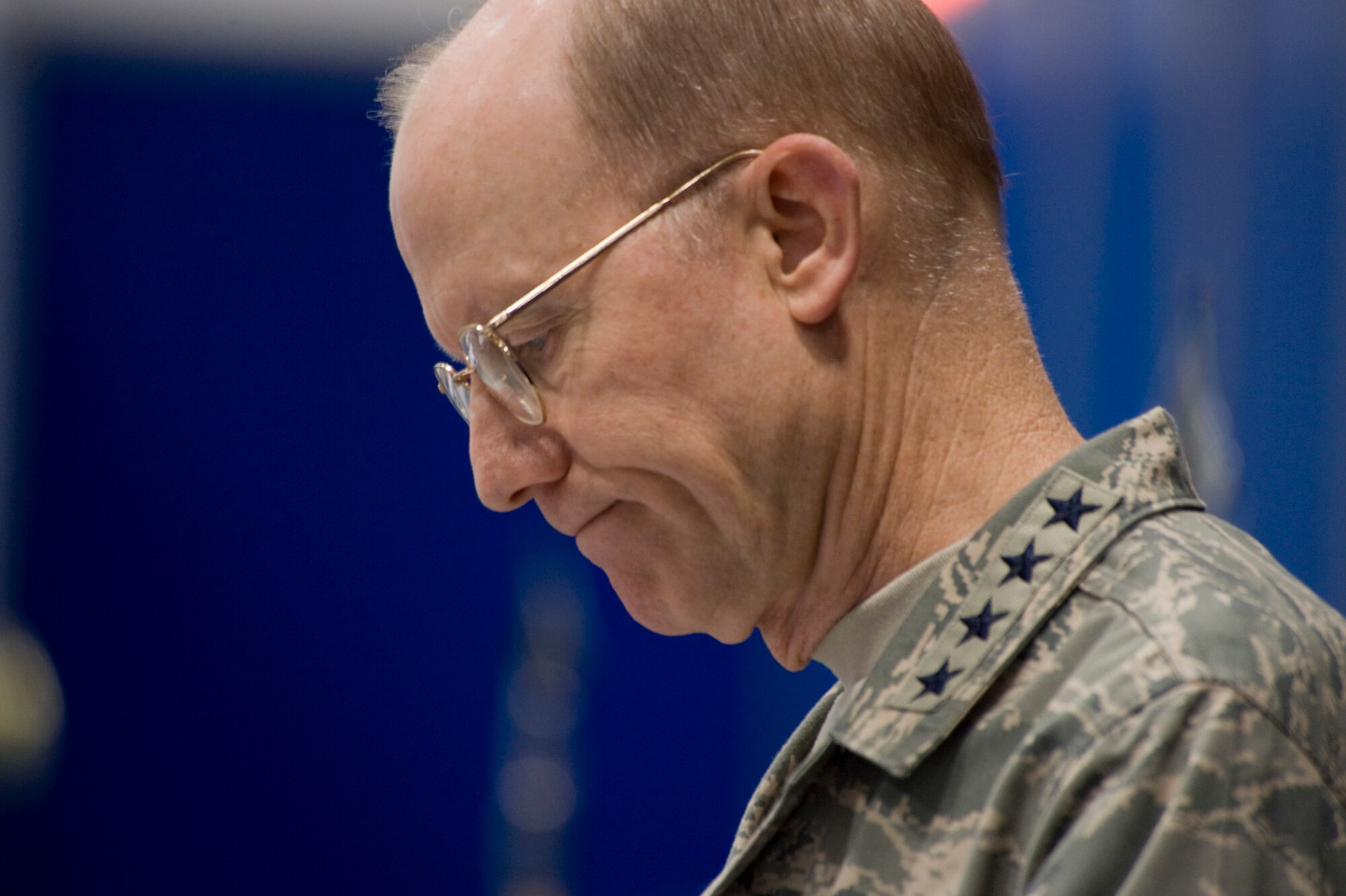 VIRGINIA BEACH, Va. -- Gen. John D. W. Corley, Air Combat command commander, addresses a standing-room-only crowd June 19 at the Joint Warfighting Conference hosted here. The three-day conference brought together civilian, contractor and Defense Department personnel with vendors who specialize in national defense to share ideas and collaborate on the challenges inherent to fielding a joint multinational military force that is trained, equipped and capable of operating in a global theater at a moment's notice. (DoD photo/Staff Sgt. Joe Laws) 