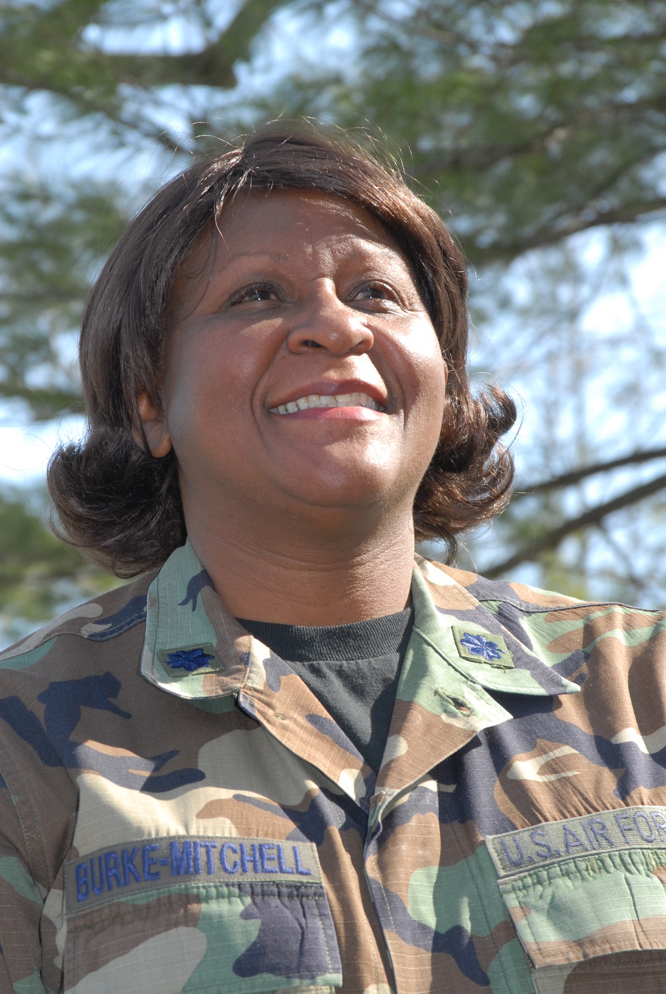 Lt. Col. Shirley Burke officially retired
in June after serving 28 years that
included active and Reserve duty.
She will tell you it has been a full and
rewarding military career.
As a school girl growing up in
Alabama, Colonel Burke loved
science and dreamed of being an
aeronautical engineer. After high
school, she applied to the Air Force
ROTC program during her first year
at college.
“I tried ROTC, on a ‘look and see’
basis. I wasn’t thinking about a long
career in the Air Force at the time,”
she said. But, she completed four
years of training and received her Air
Force ROTC commission in May
1980 upon graduating from Alabama
State University.
She earned a bachelor’s degree in
computer information systems.
The “butterbar” Burke began her
active duty career in data automation
at Langley AFB, VA. At Langley, she
was busy learning her profession and
making life-long friends.
“You always remember your first-duty
assignment. Also, you don’t forget
the people who helped you along the
way.” She still writes and keeps up
with many of
her former
Langley friends
and coworkers.
Colonel Burke
credits a former
commander,
retired Brig.
Gen. Walter
Jones, as her
career mentor.
“He demanded a lot and expected
you to know your job. At the same
time, he would share his knowledge.”
She spent many years and several
assignments in the old Air Force
Communications Command. Colonel
Burke has served as OIC of plans
and programs and chief of
communications-maintenance. Other
assignments include chief of the
2069th Communications Group at
Nellis AFB, Nevada. Colonel
Burke also served as plans and
programs officer at AFCC at Scott.
After leaving the active duty Air
Force, she joined 932nd AW in
January 1993. Based on Colonel
Burke’s prior experience, she was
selected as chief of the 932nd
Communications Flight. Several
years later, the flight was eliminated
due to a reorganization.
“We were a close-knit group and it
was a lit