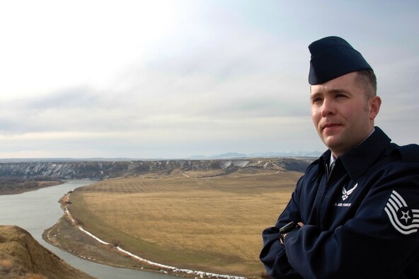 Air Force recruiter Tech. Sgt. Frank McMahon III works in one of the largest recruiting regions in the United States. The 368th Recruiting Squadron sergeant works out of Great Falls, Mont., but travels throughout the northeastern part of Montana to find and recruit potential Airmen.  (U.S. Air Force photo/Master Sgt. Jack Braden)