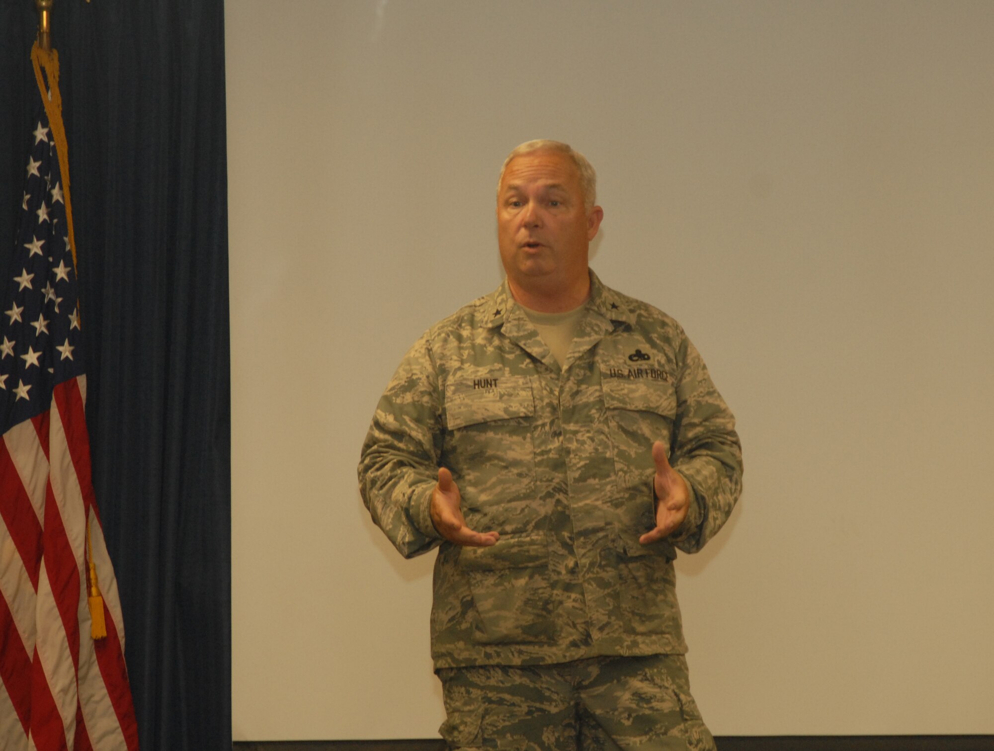 Brig. Gen. Howard P. Hunt, III, Kentucky Air National Guard Assistant Adjutant General expresses his gratitude to the veterans of the Kentucky National Guard for their years of selfless service to the Commonwealth of Kentucky and the United States - photo by Tech. Sgt. Philip S. Speck