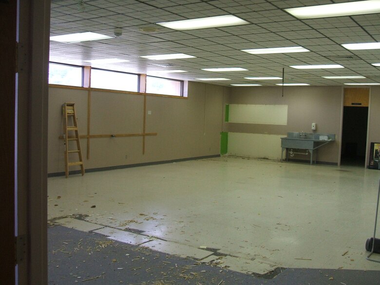 Airman's Attic reopening in new location > Offutt Air Force Base > News