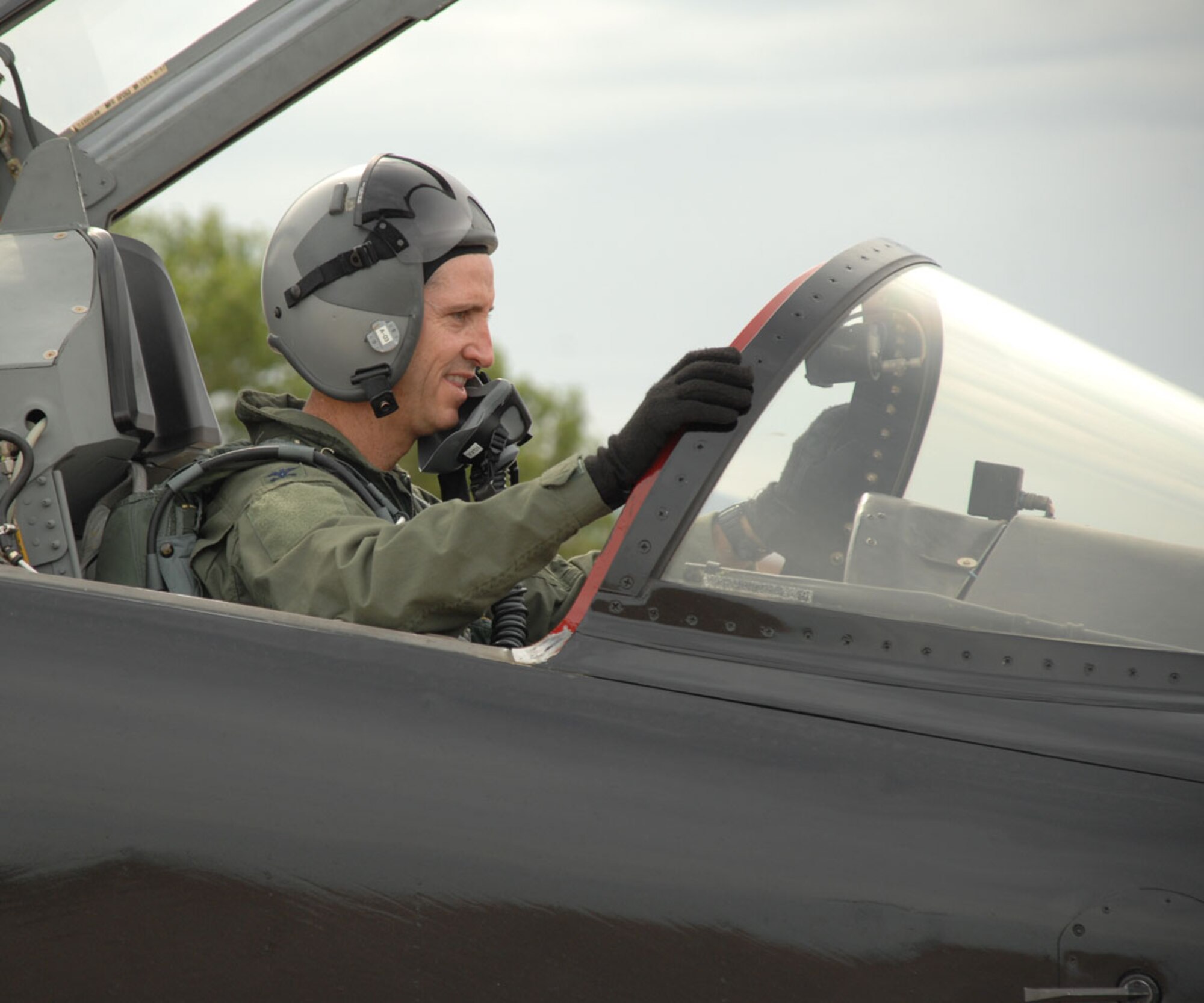 Col. John K.Forsythe, 49th Operations Group commander, prepares to depart for his fini flight at Holloman Air Force Base, N.M., June 27. This is the last flight he will complete here. (U.S. Air Force photo/Airman 1st Class Jamal Sutter)