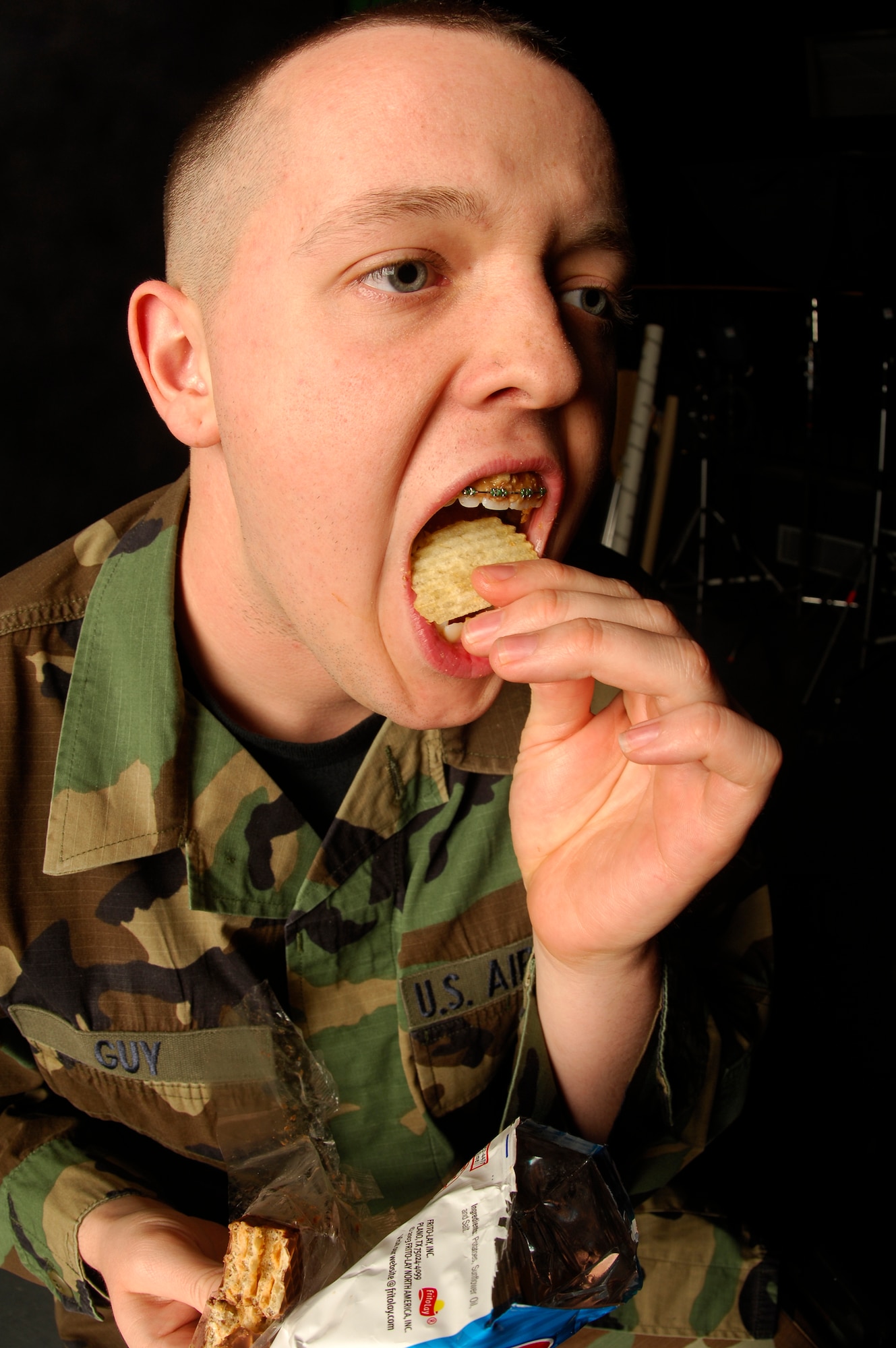 VANDENBERG AFB, Calif. --  A sugary snack or beverage may feed an appetite, but a healthy diet will result in a healthier heart. A high-fat, bad cholesterol diet can increase the risk of coronary disease. (Photo/Staff Sgt. Jamie Lessard) 