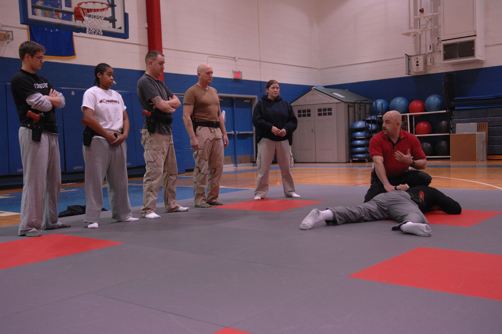 WHITEMAN AIR FORCE BASE, Mo-- Self Defense instructor Billy Matheny, 509th Security Forces instructs a class of civilian security officers. This class is part of 70 hours of training that all new civilian security officers are required to have upon being hired. (U.S. Air Force photo/ Senior Airman Stephanie Clark)