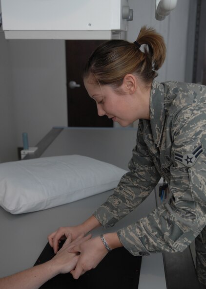 DYESS AIR FORCE BASE, Texas --Airman 1st Class Jessica Hague conducts X-ray training March 10. (U.S. Air Force photo by Airman 1st Class Jennifer Romig)
