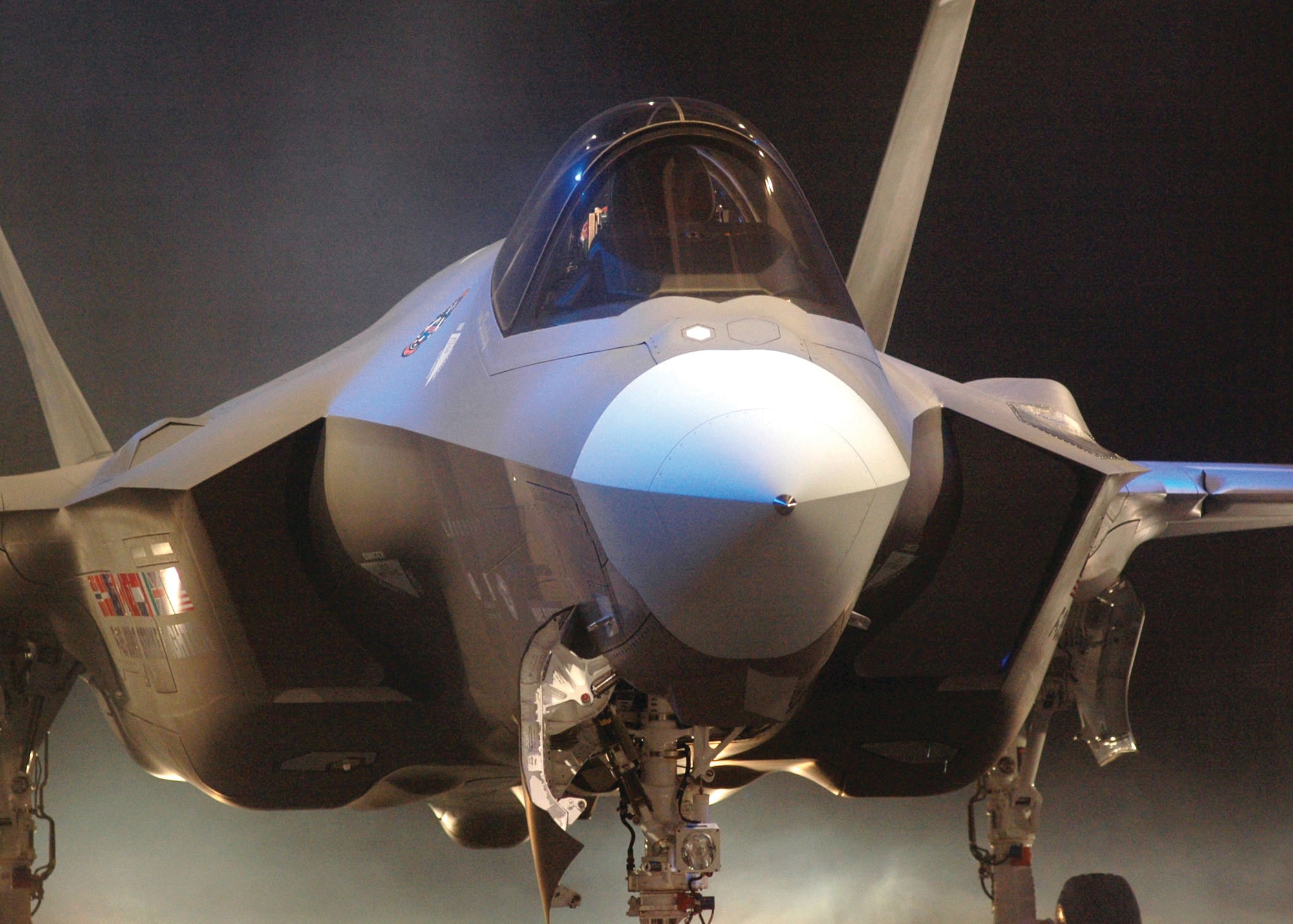 F-35 Lightning II Joint Strike Fighter (Navy photo by Chief Petty Officer Eric A. Clement)
