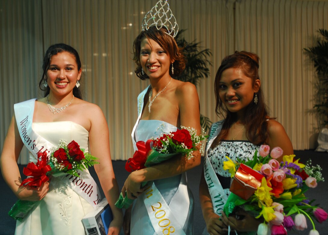 From left, first runner up ( Jennifer Cordes from Radford High School);  the winner 2008 Women's History Month Pageant (Ariale Montgomery from Radford High School); second runner up (Brittney Mendoza from Pearl City High School).