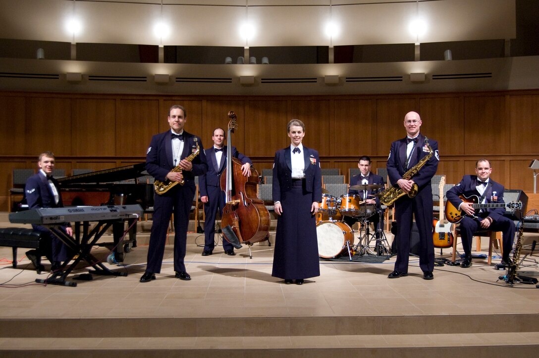 The Noteables Jazz Combo from the USAF Heartland of America Band performed for an enthusiastic crowd of approximately 200 at St. Paul's United Methodist Church in Papillion, NE on February 12, 2008.    This was the second concert in the Papillion Concert Series.