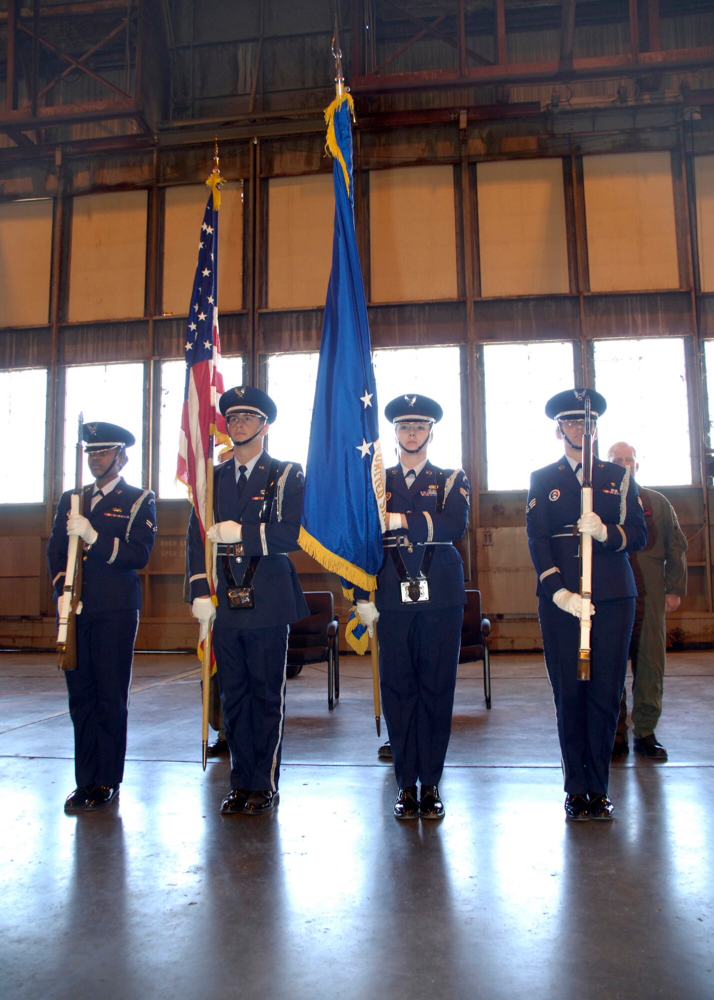 Members of the Holloman Steel Talons Honor Gaurd post the colors during the Detachment 1, 82nd Aerial Target Squadron change of command ceremony, at Holloman Air Force Base, N.M., March 21, 2008. Lt. Col. Ryan S. Luchsinger assumed command from Lt. Col. Joel C. Rush. (U.S. Air Force photo/Airman 1st Class Michael J. Means )