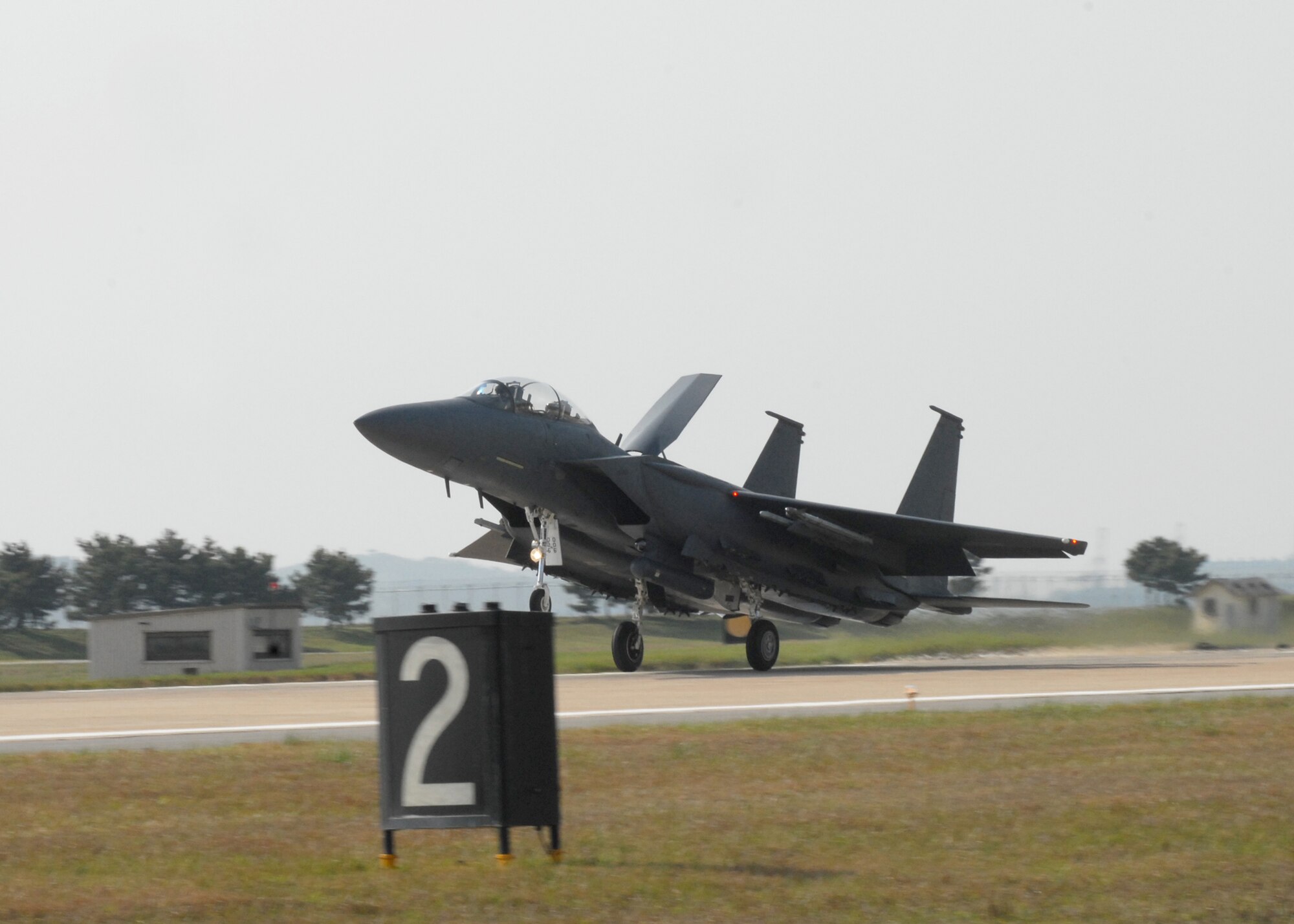KUNSAN AIR BASE, Republic of Korea --  A F-15K assigned to the Republic of Korea Air Force 122nd Fighter Squadron from Daegu Air Base, lands on the runway here April 30 as part of a Buddy Wing exercise. The purpose of the Buddy Wing program is to exchange ideas, introduce tactics and improve interoperability. (U.S. Air Force photo/Staff Sgt. Araceli Alarcon)   
