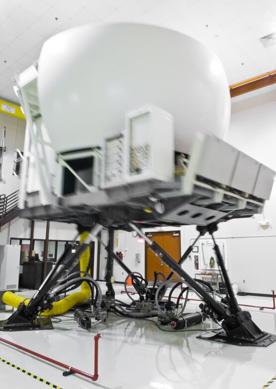 B 52 Simulators Receive Overhaul U S Air Force Article Display