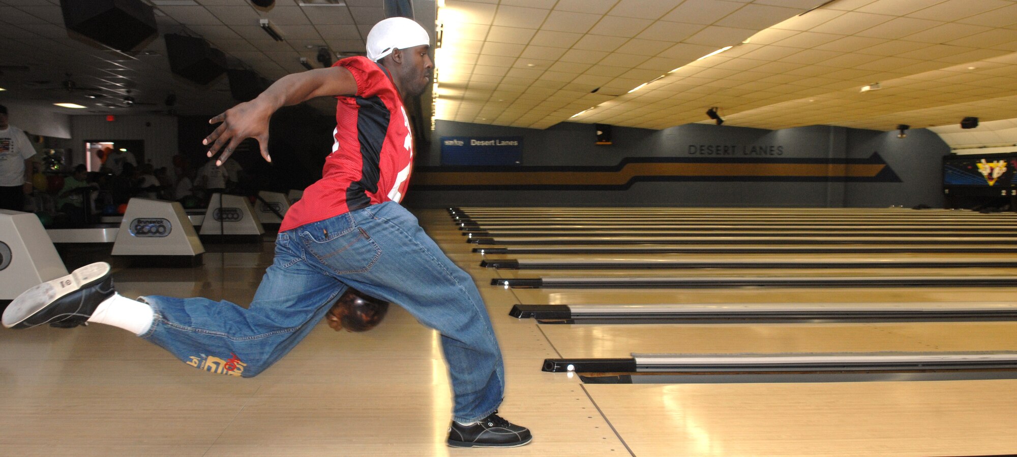 Airman 1st Class Andre Powell, 49th Comptroller's Squadron, bowls during Bowl For Kid's Sake, presented by Big Brothers Big Sisters of Otero County April 14, 2008 at Holloman Air Force Base, N.M. A1C Powell is a member of the Semi-pro football team Alamogordo Desert Dawgs, volunteer for Big Brother's Big Sisters, and an active duty Air Force member. (U.S. Air Force photo/ Senior Airman Anthony Nelson Jr)