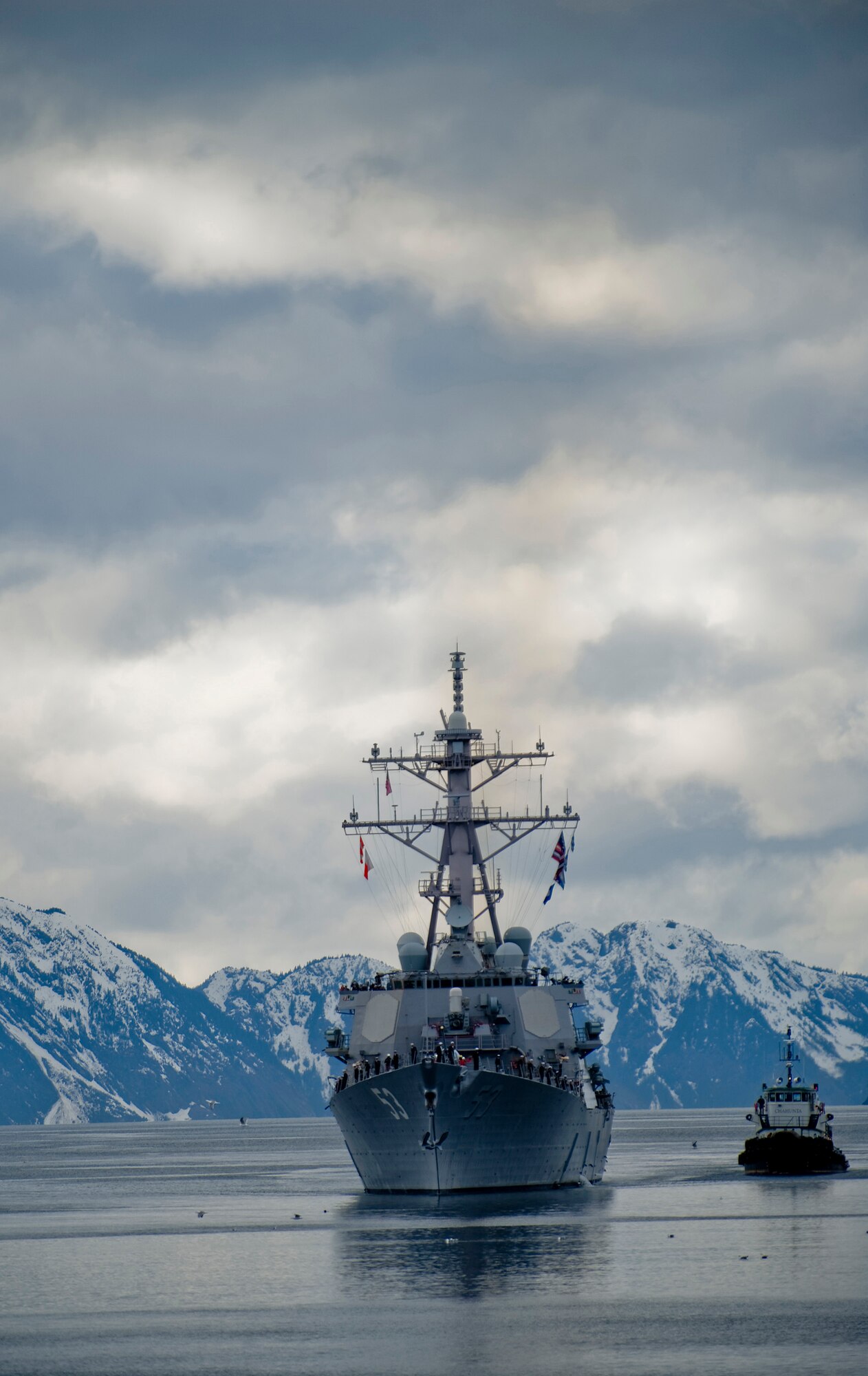 SEWARD, Alaska—The U.S. Navy John Paul Jones an Arleigh Burke class destroyer pulls in to Seward’s harbor on May 3, 2008. The John Paul Jones will pull into port to gather supplies before they start Northern Edge, a two week joint exercise to provide the opportunity to hone current and test future application of combat operations.(U.S. Air Force Photo by Airman 1st Class Jonathan Steffen)(RELEASED)
