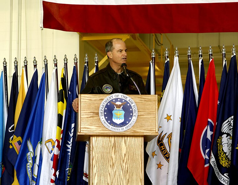 MINOT AIR FORCE BASE, N.D. -- Gen. Kevin P. Chilton, United States Strategic Command commander, addresses Warbirds at the 5th Bomb Wing ALL-CALL here May 2. (U.S. Air Force photo by Airman 1st Class Jesse Lopez)