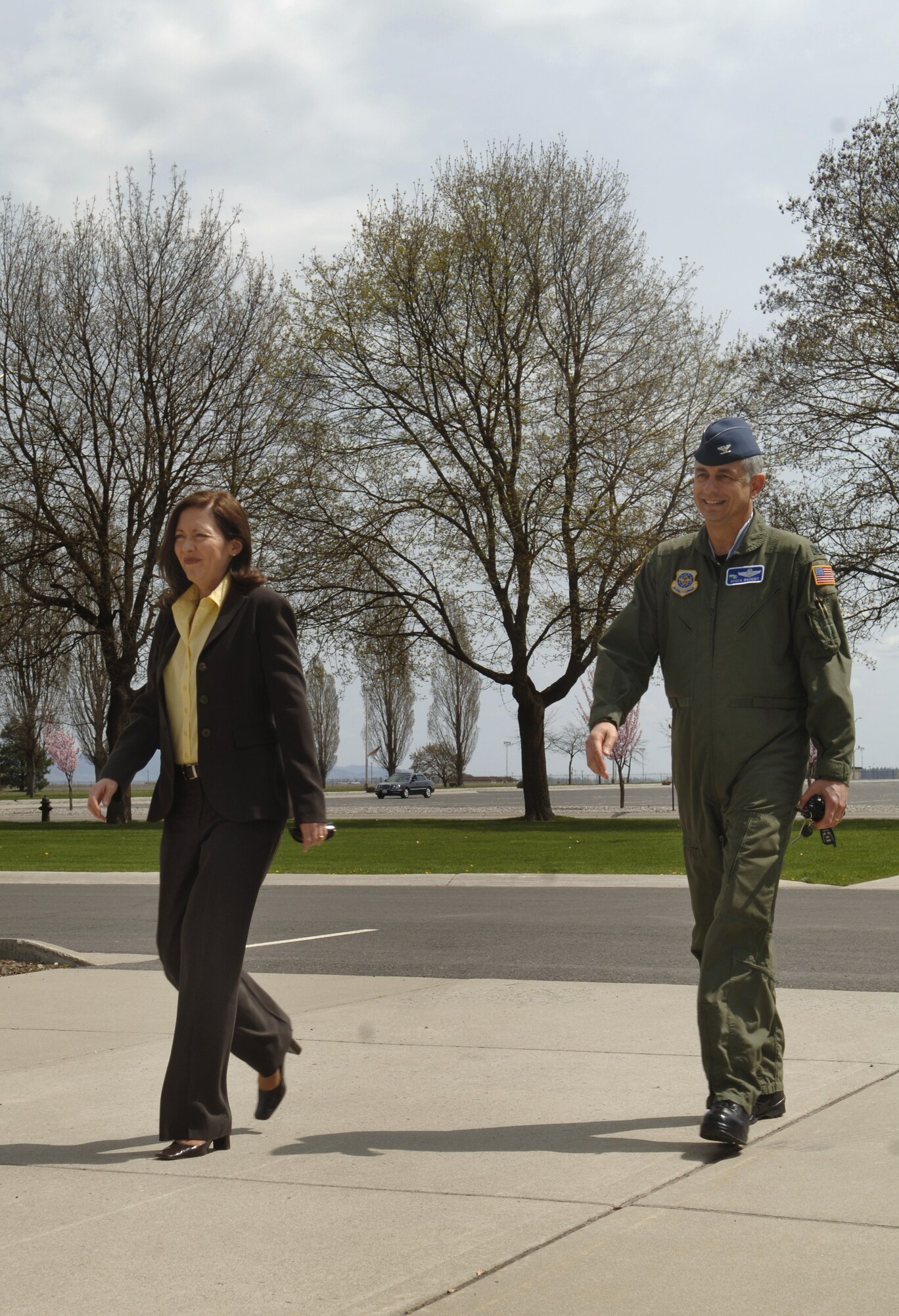 FAIRCHILD AIR FORCE BASE, Wash. – U.S. Sen. Maria Cantwell walks with Col. Roger Watkins, 92nd Air Refueling Wing vice commander, toward the white house here May 3. Senator Cantwell’s visit included a special tour of the KC-135. (U.S. Air Force photo / Staff Sgt. Chad Watkins)