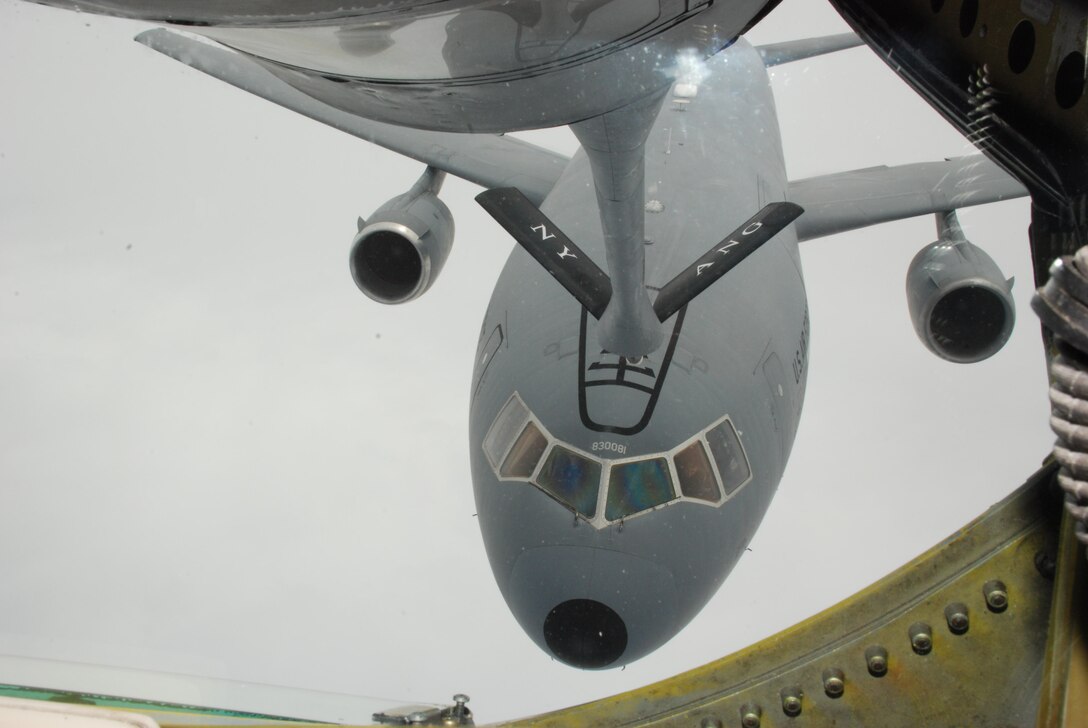 The boom is lined up to the receiver as a 107th Airlift Wing KC-135R prepares to refuel a KC-10 26,000 feet over the Atlantic Ocean.  (US Air Force photo/Staff Sgt. Rebecca Kenyon)