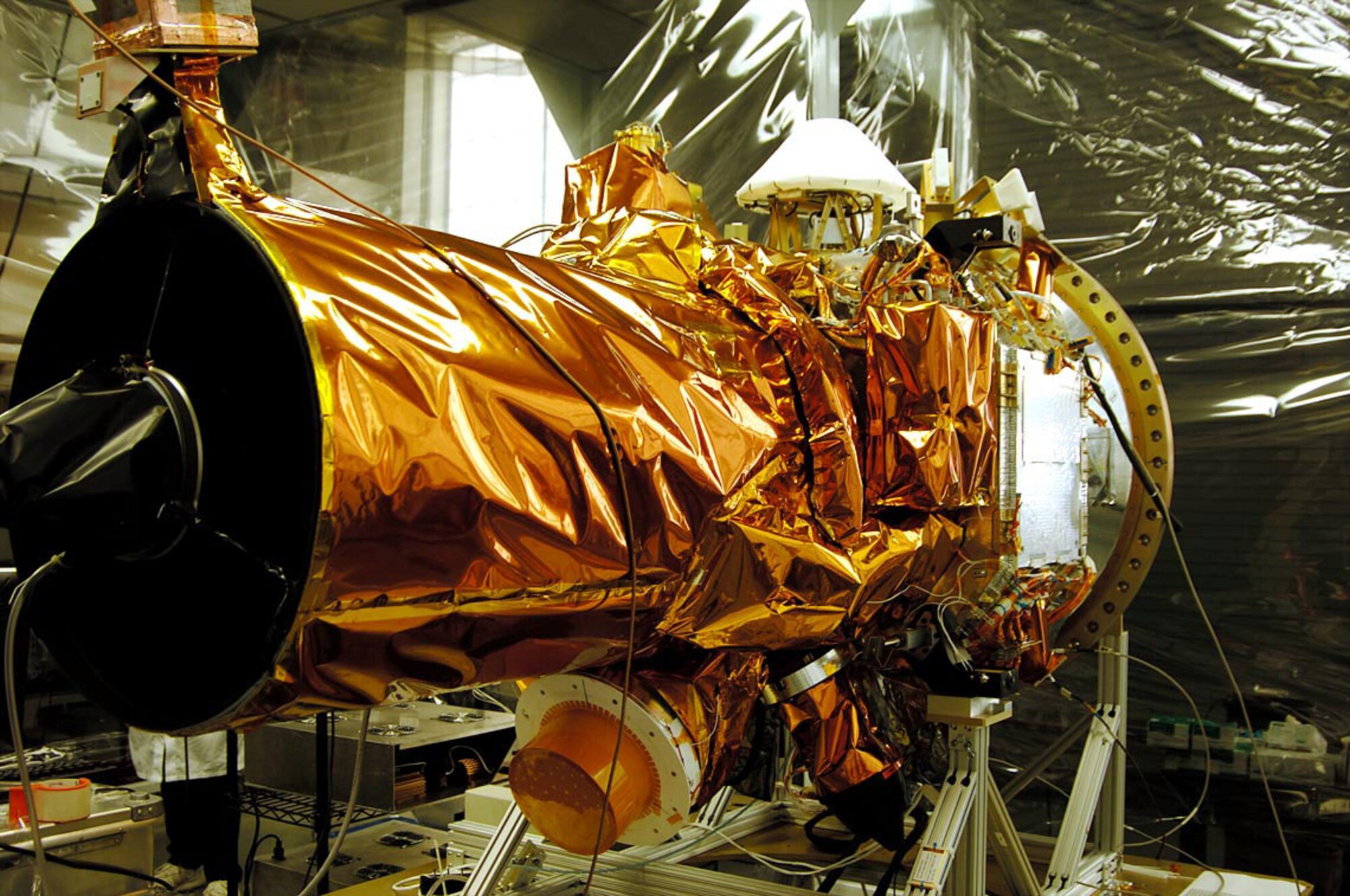 AFRL's plug-and-play satellite attached to TacSat-2