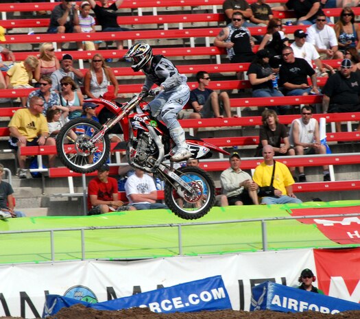 LAS VEGAS--American Motorcyclist Association Supercross rider Heath Voss pushes his bike to the limit during qualifying for the final round of the 2008 Supercross championship in Las Vegas, May 3. Mr. Voss carries the Air Force logo on his bike, uniforms and transporter even though he receives no official sponsorship from the Air Force. The Air Force is a major sponsor of the Supercross series. (U.S. Air Force photo/Chief Master Sgt. Gary Emery)