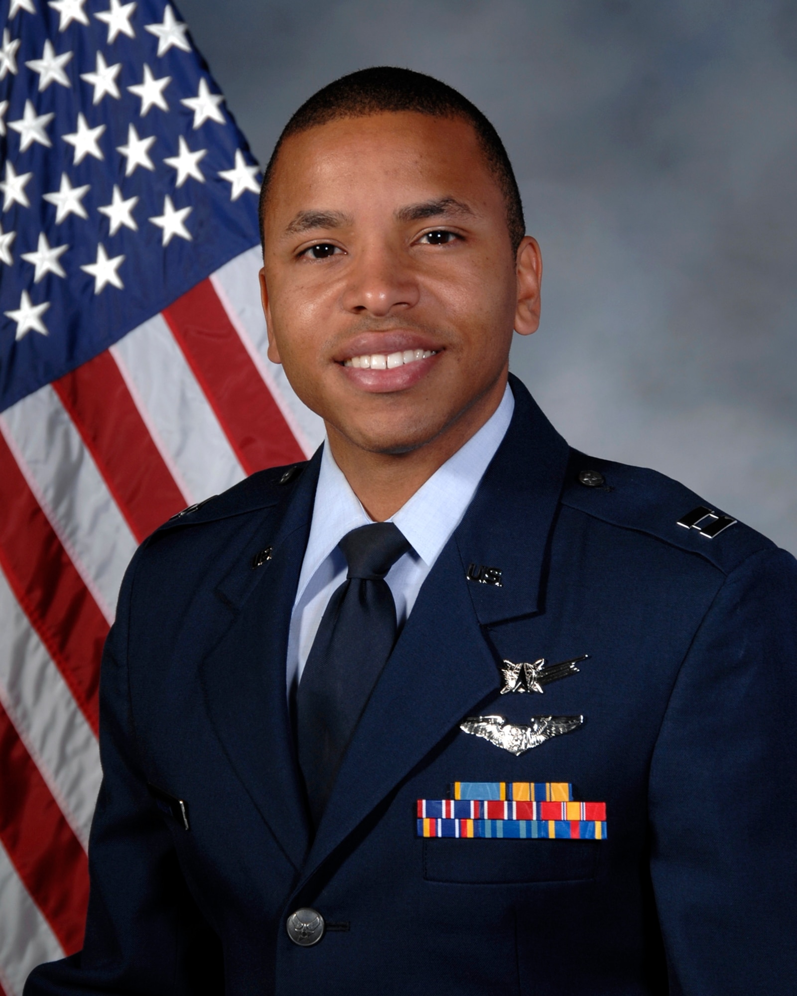 Capt. Lewis Vaughn III's official Air Force photo