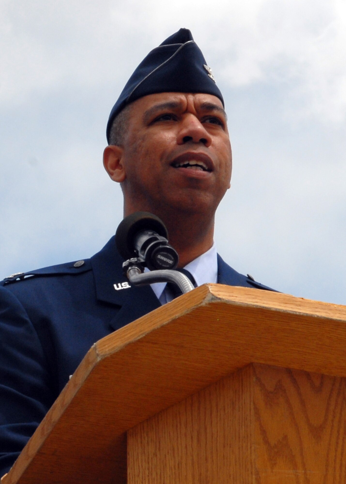 BUCKLEY AIR FORCE BASE, Colo. -- Col. Vincent Jefferson, 460th Mission Support Group commander, addresses the men and women of the 460th Space Wing and 460th MSG after asuming command of the group during a ceremony here, May 9. (U.S. Air Force photo by Senior Airman Michelle Lee Cross Furtado)