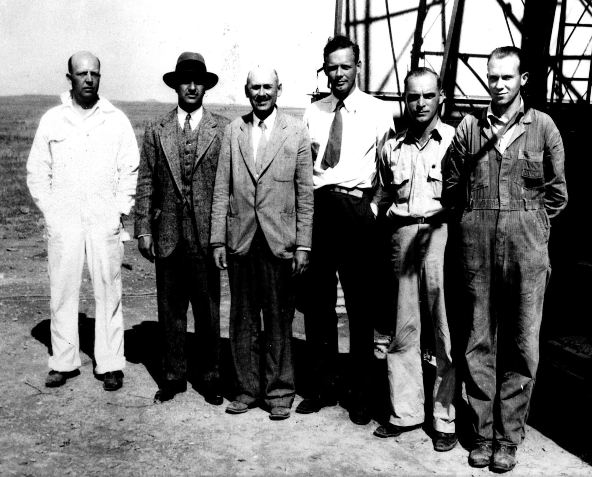 Goddard with supporters in New Mexico, 1935. (left to right) Assistant Albert Kisk, financier Harry Guggenheim, Goddard, Charles Lindbergh and assistants Nils Ljungquist and Charles Mansur. (U.S. Air Force photo)