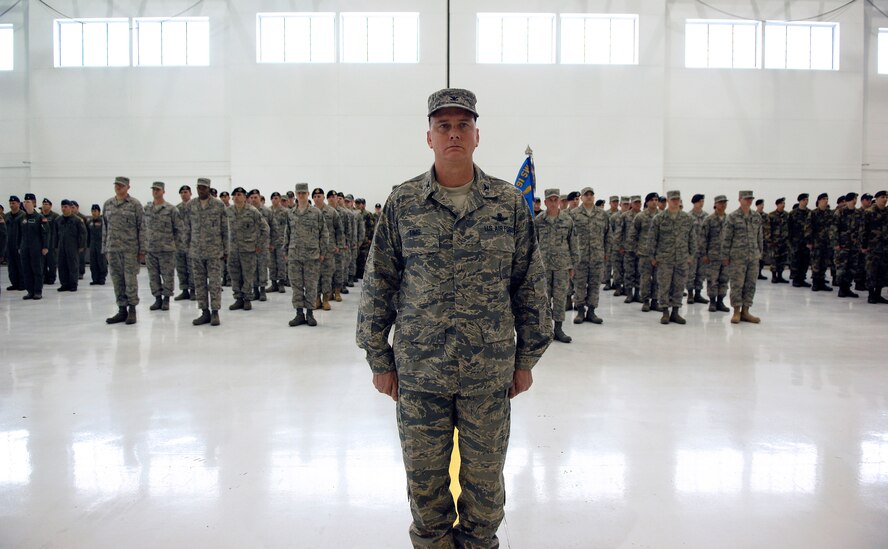 MINOT AIR FORCE BASE, N.D. – Col. Gregory S. Tims, 91st Space Wing
vice commander, leads a 200-person formation representing the three groups of the 91st SW, operations, maintenance and security forces, during the 91st SW change of command ceremony here May 13. (U.S. Air Force photo by Senior Airman Joe Rivera)

